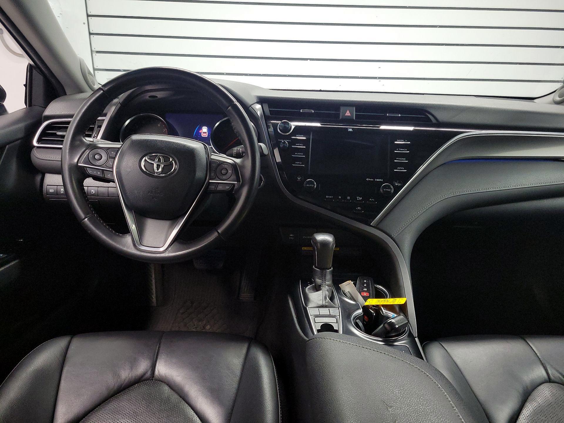 Thumbnail: 2018 Toyota Camry - 9