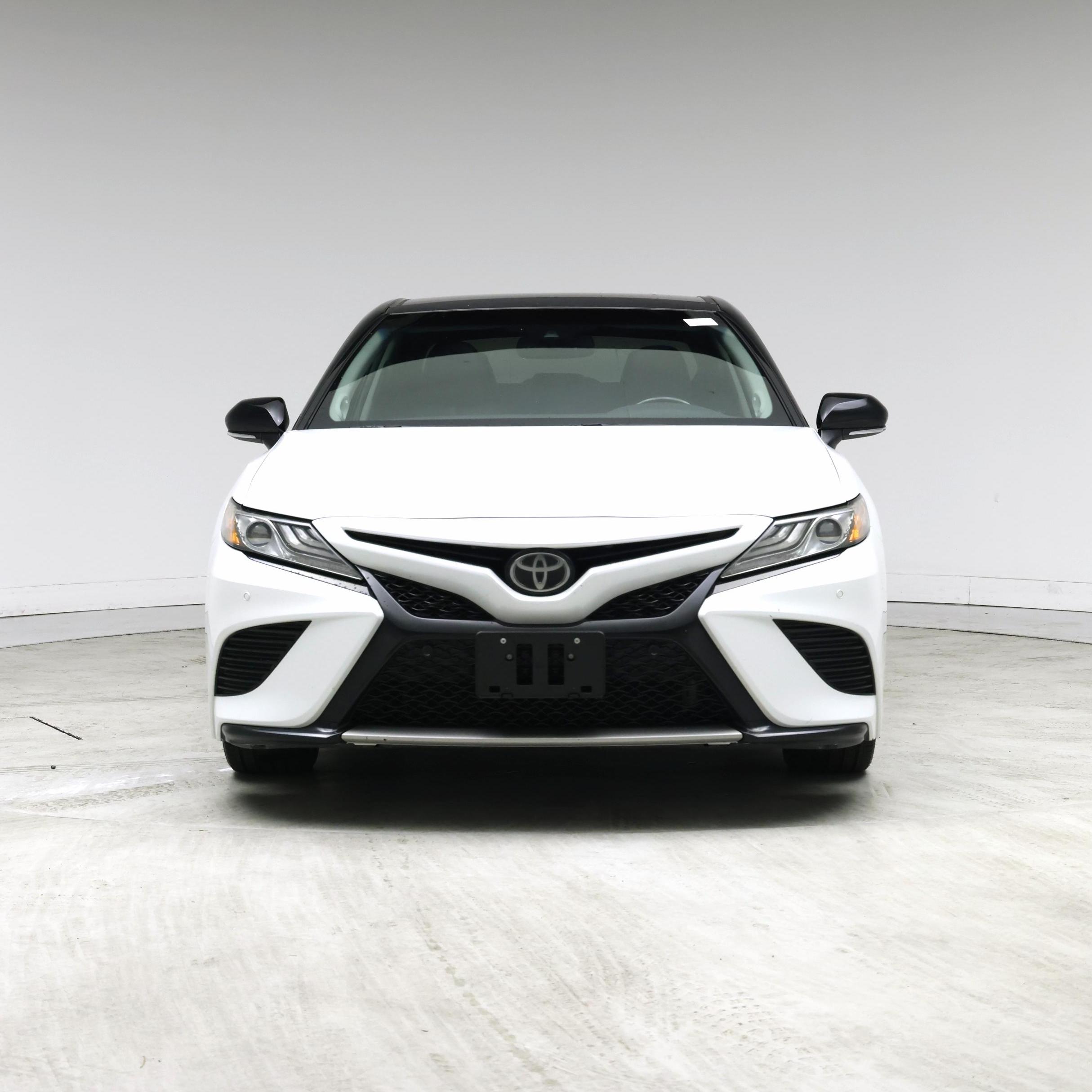 Thumbnail: 2018 Toyota Camry - 5