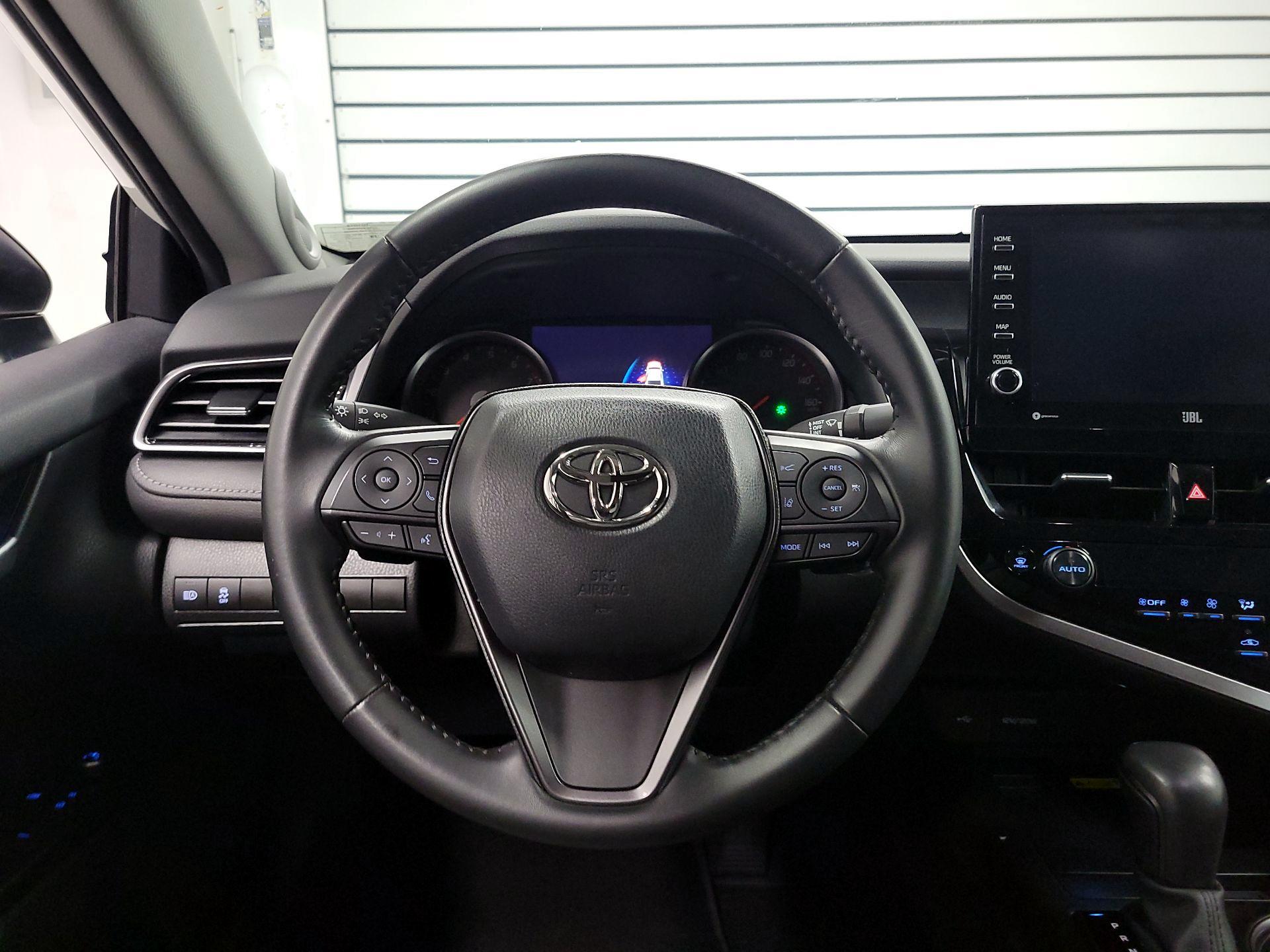 Thumbnail: 2023 Toyota Camry - 10