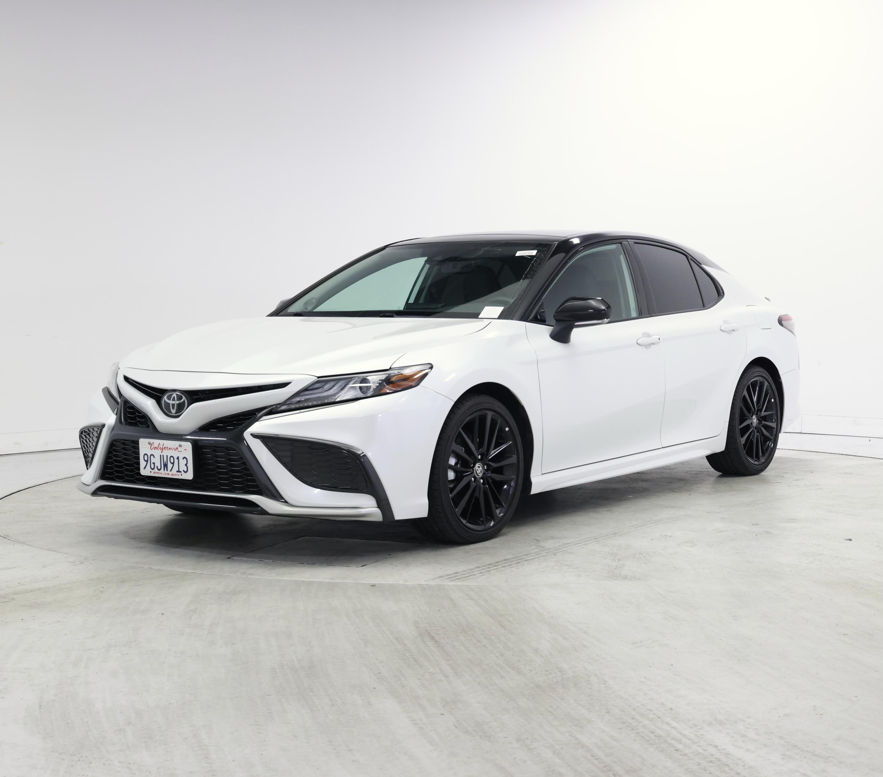 Thumbnail: 2023 Toyota Camry - 4