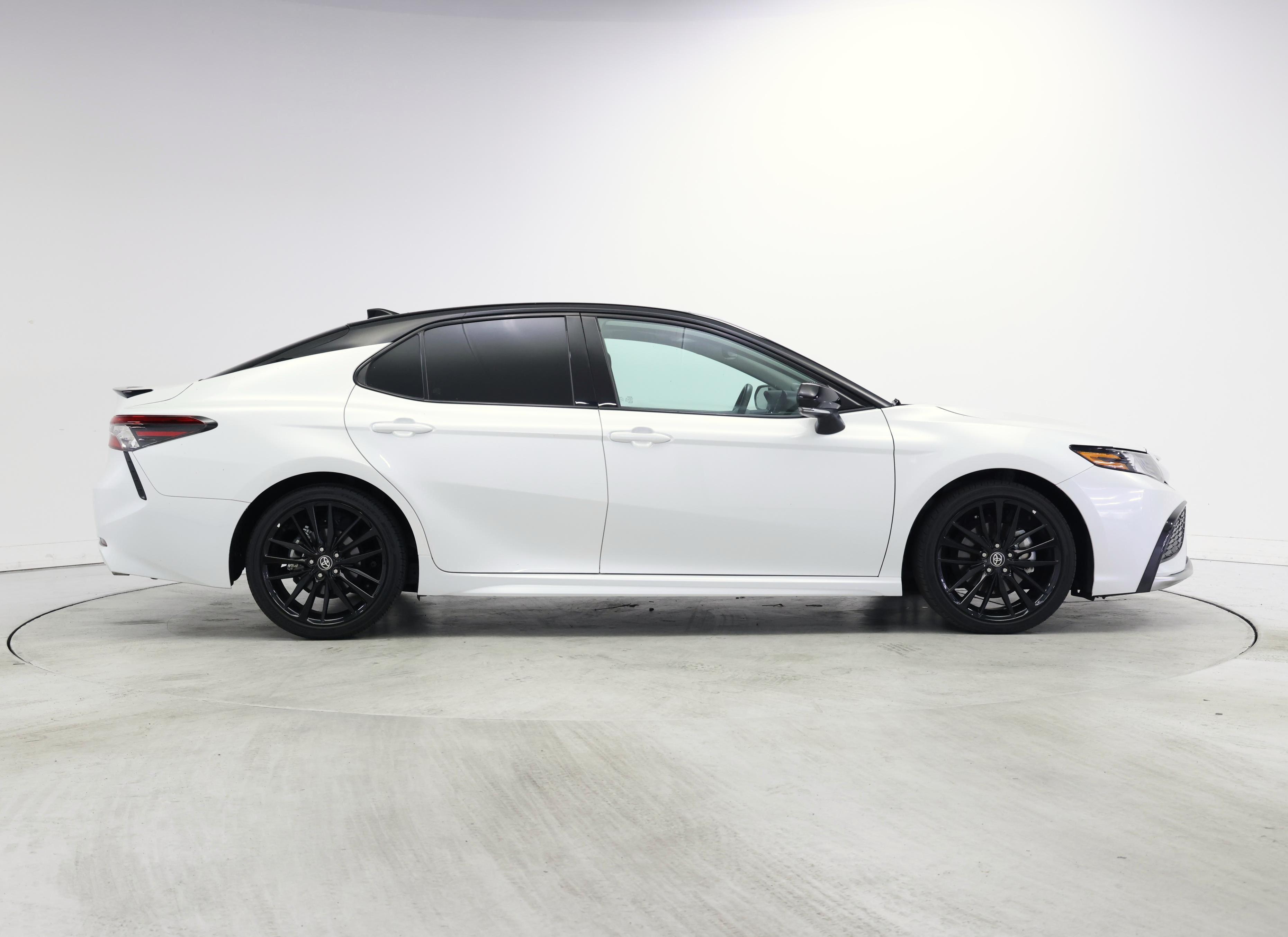 Thumbnail: 2023 Toyota Camry - 7