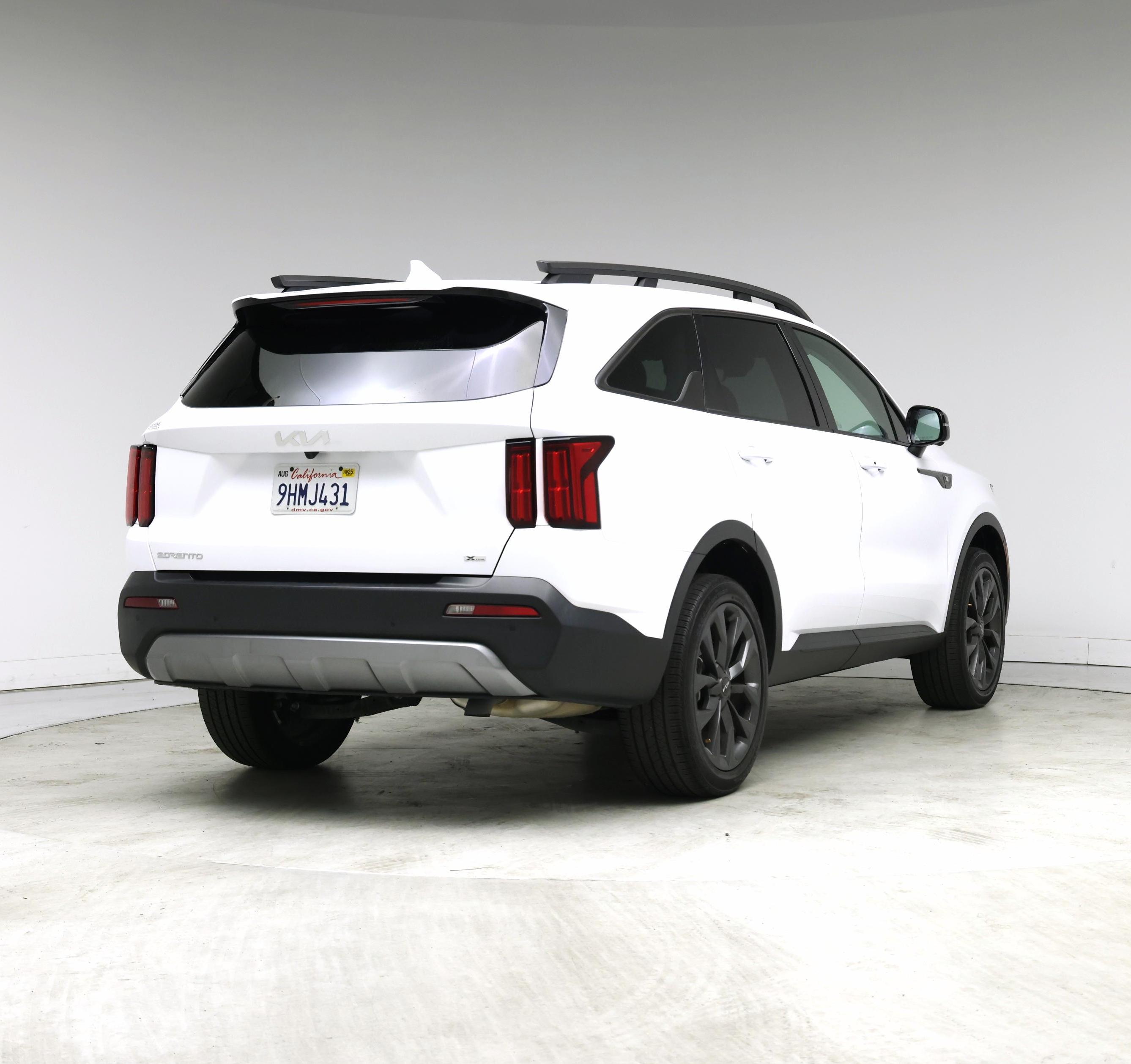 Thumbnail: 2023 Kia Sorento - 8