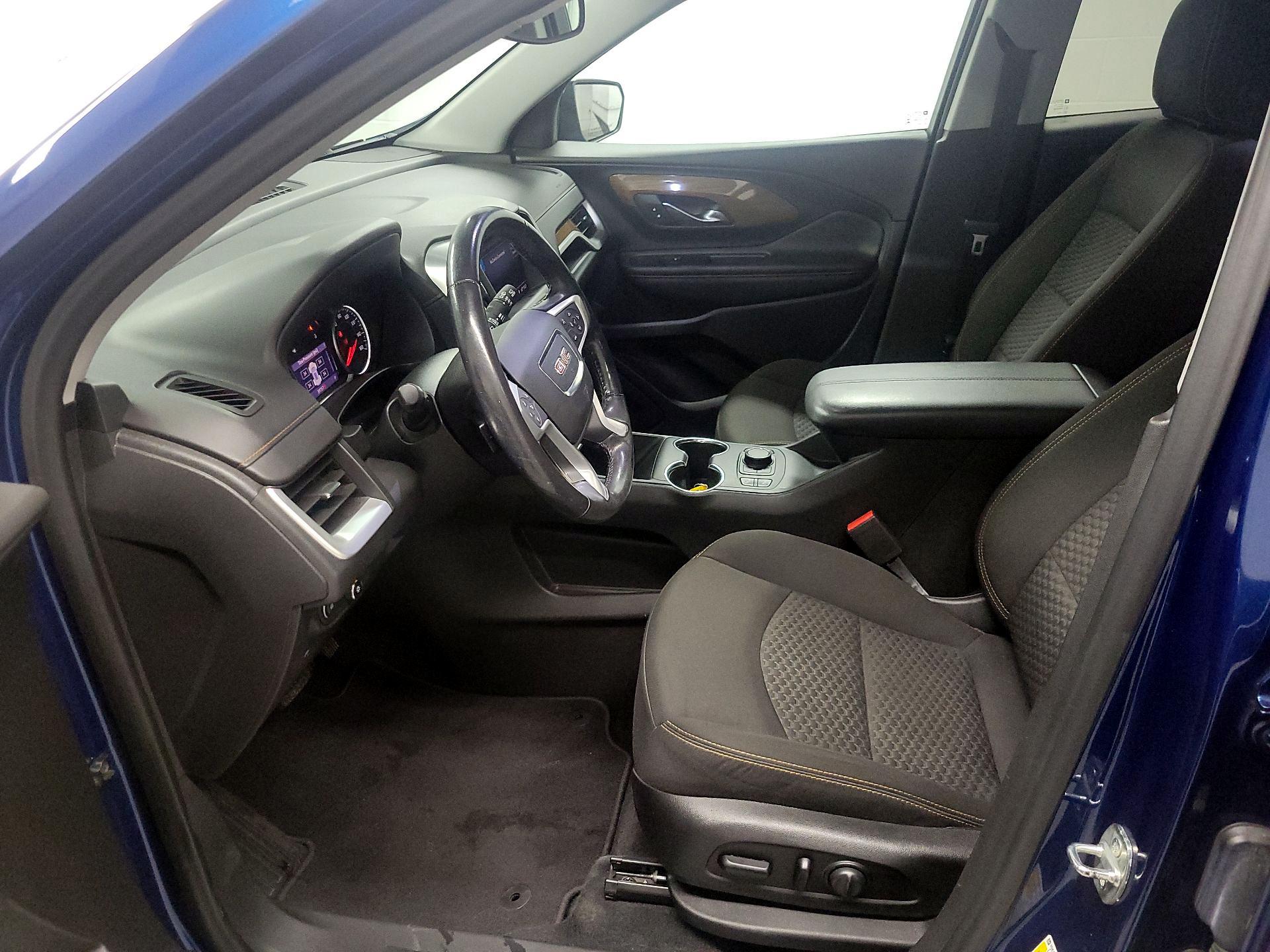 Thumbnail: 2020 GMC Terrain - 11