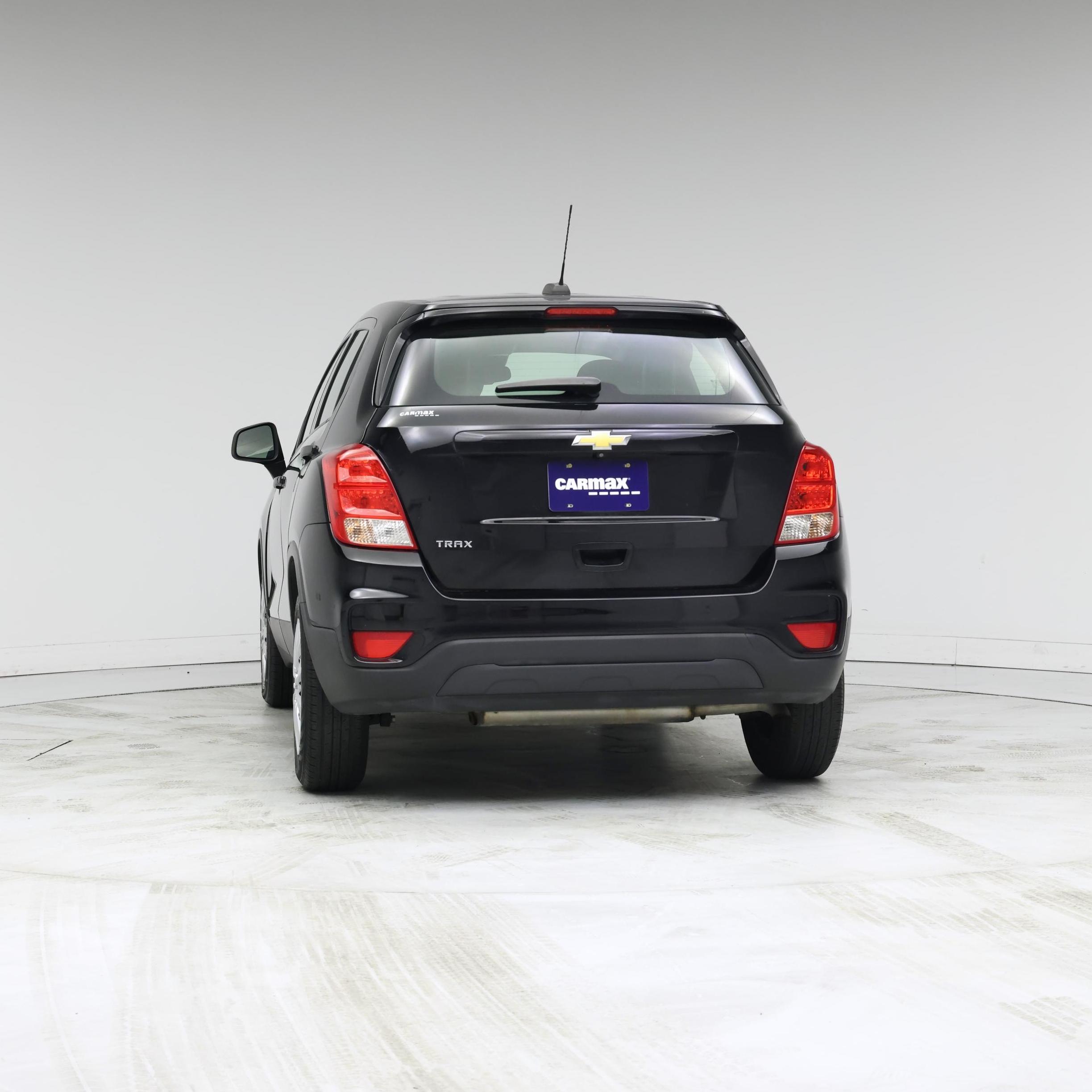 Thumbnail: 2017 Chevrolet Trax - 6