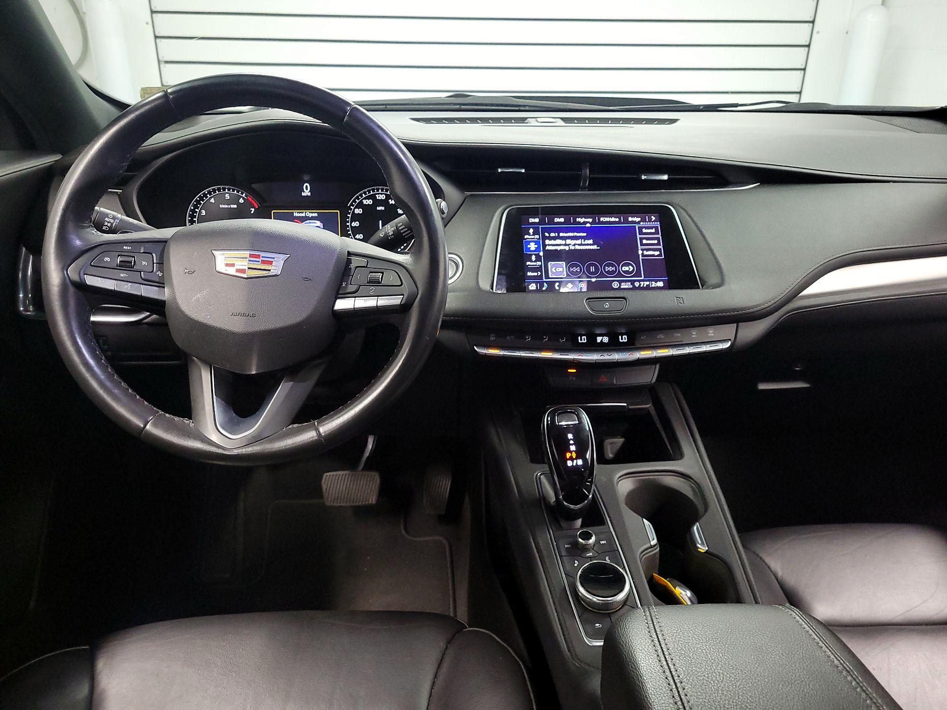 Thumbnail: 2020 Cadillac XT4 - 9