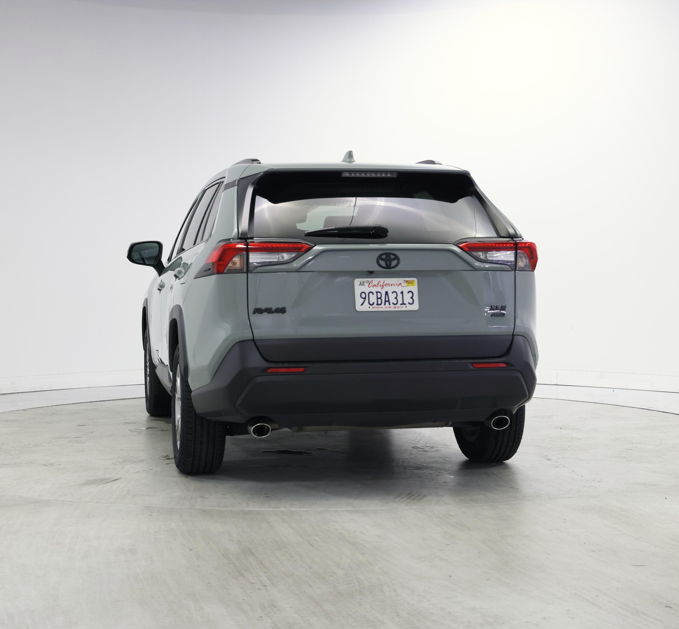 Thumbnail: 2022 Toyota RAV4 - 6
