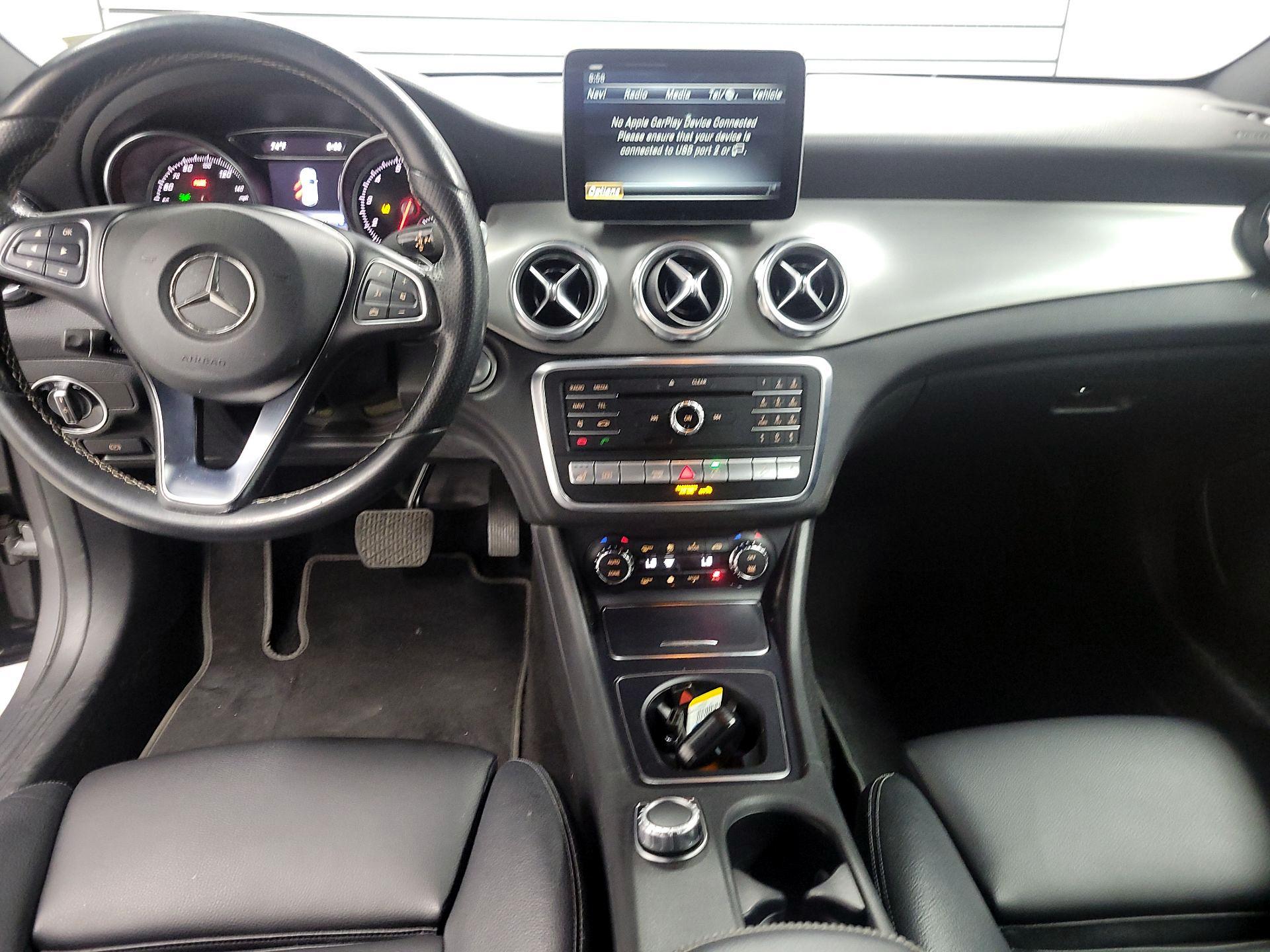 Thumbnail: 2018 Mercedes-Benz GLA - 9