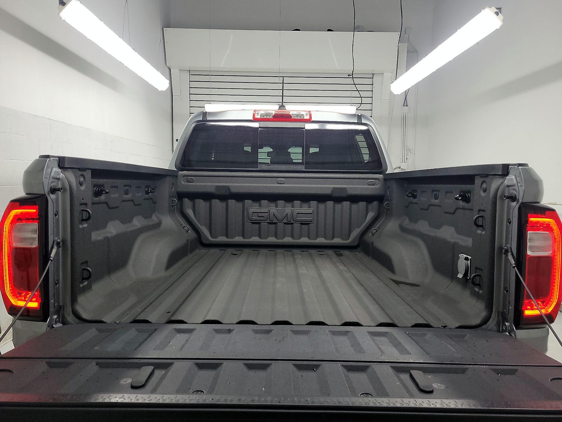 Thumbnail: 2024 GMC Canyon - 18