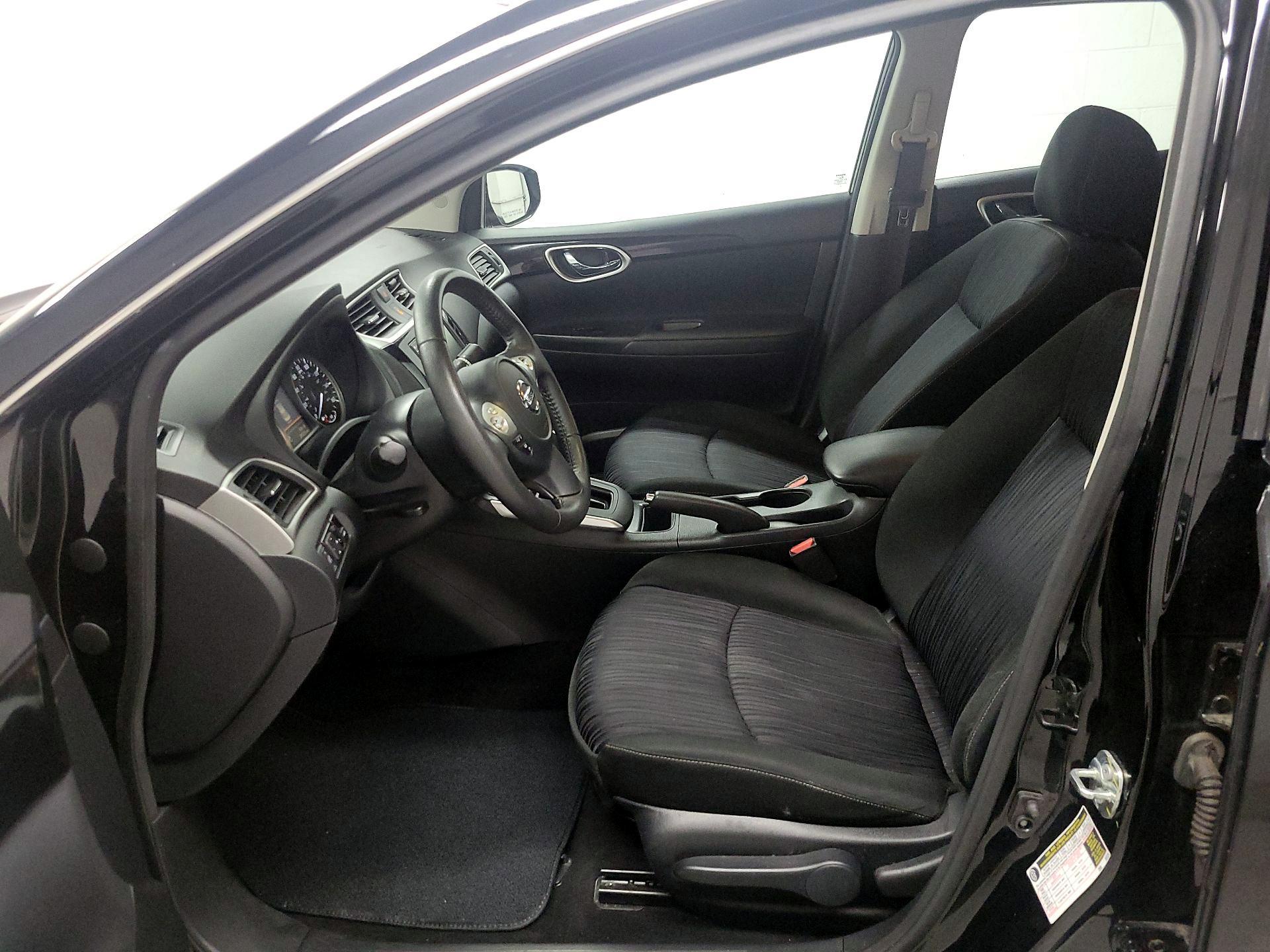 Thumbnail: 2019 Nissan Sentra - 11