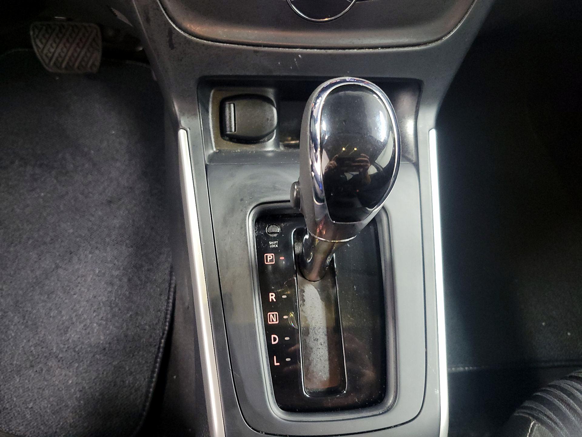 Thumbnail: 2019 Nissan Sentra - 16