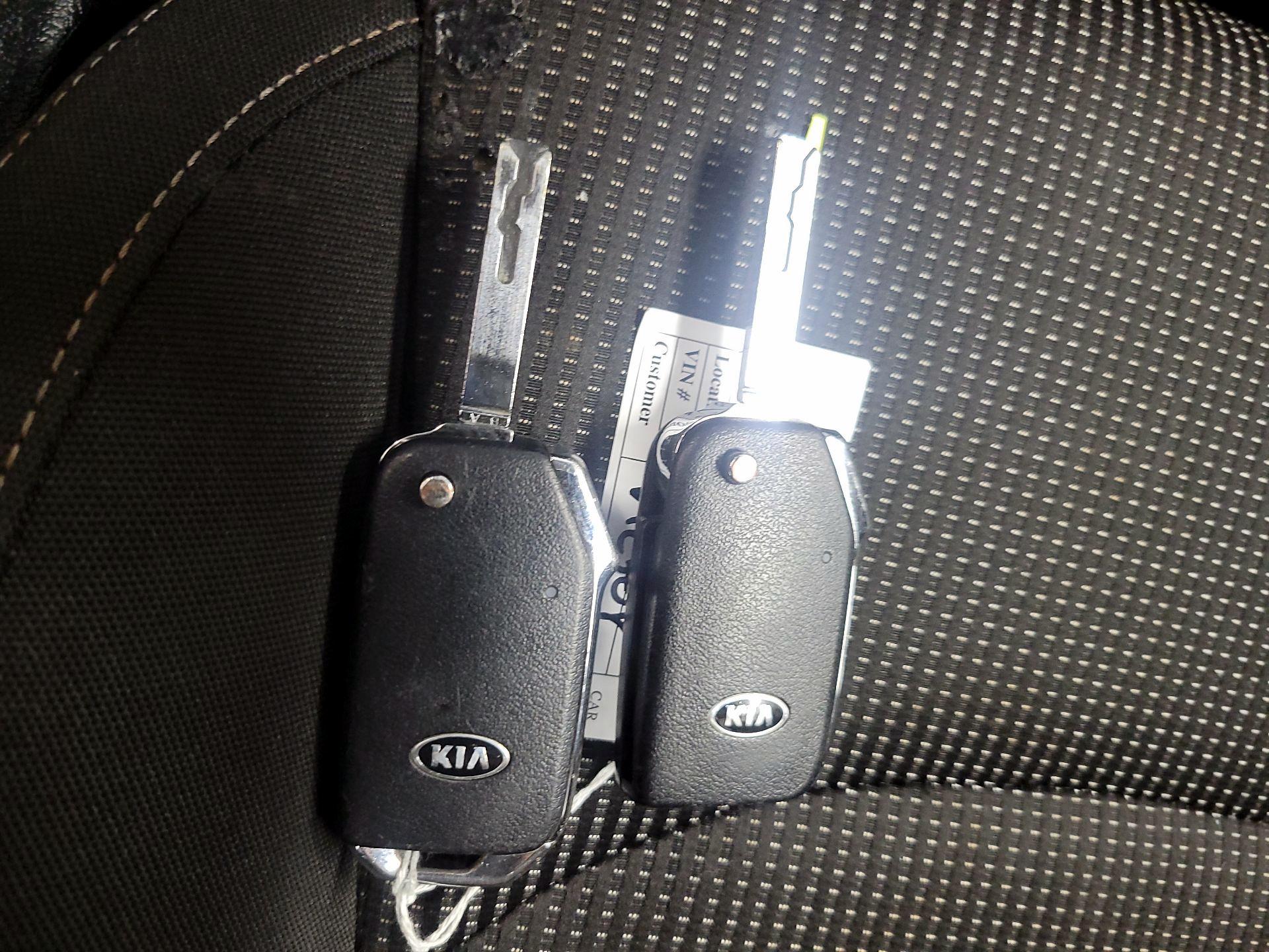 Thumbnail: 2019 Kia Forte - 20
