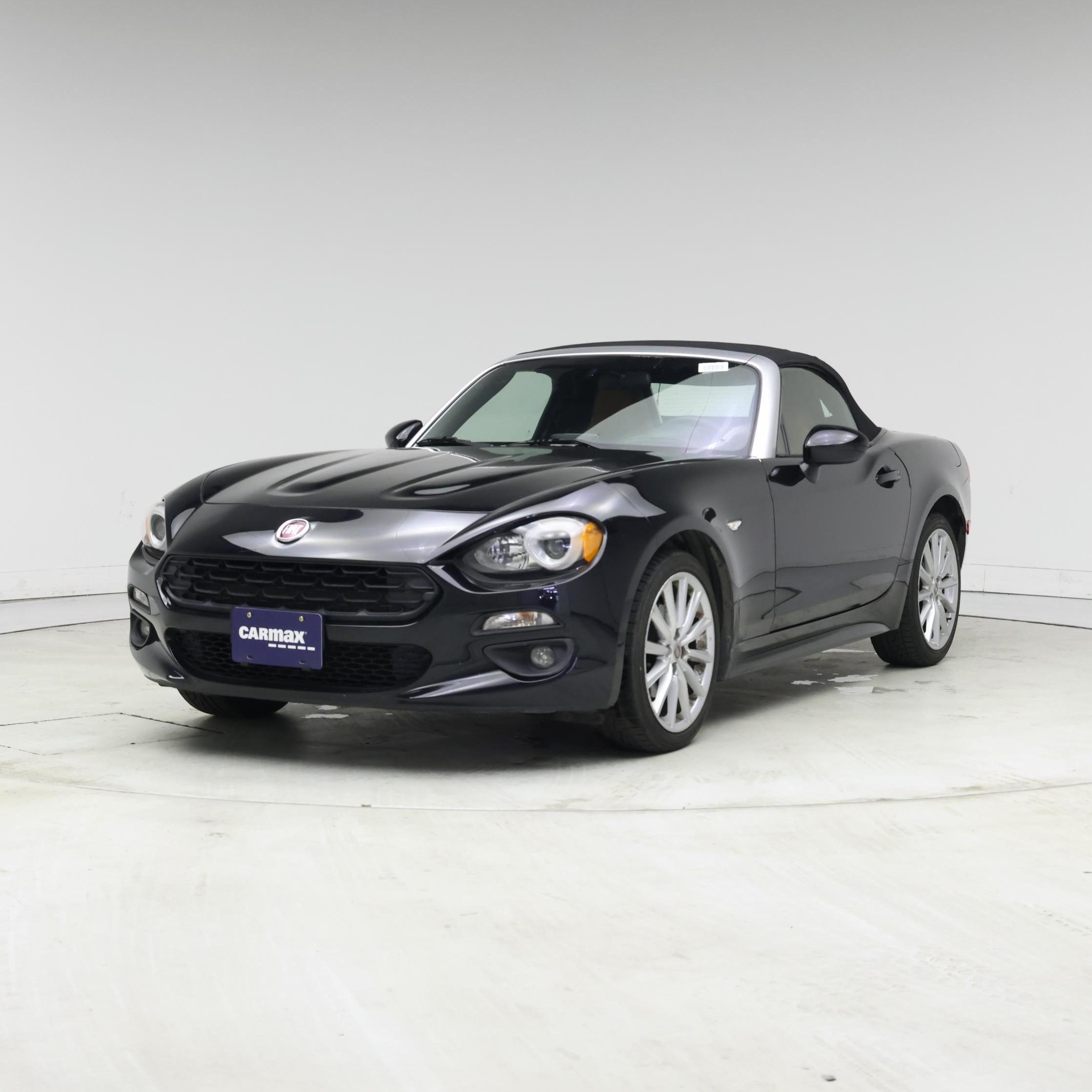 Thumbnail: 2017 Fiat 124 Spider - 4