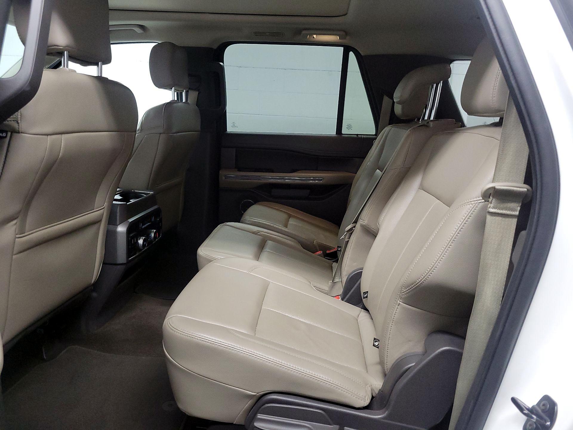 Thumbnail: 2020 Ford Expedition - 17