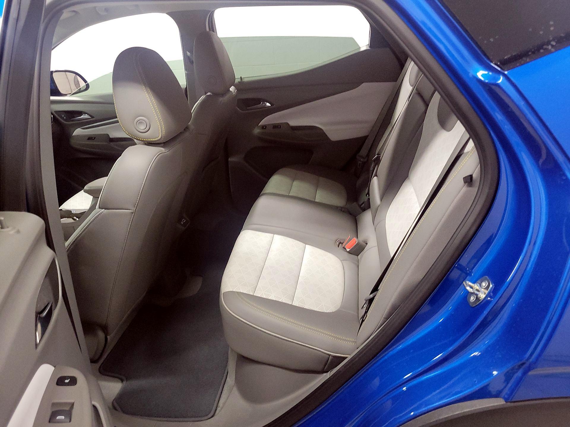 Thumbnail: 2023 Chevrolet Bolt EUV - 17