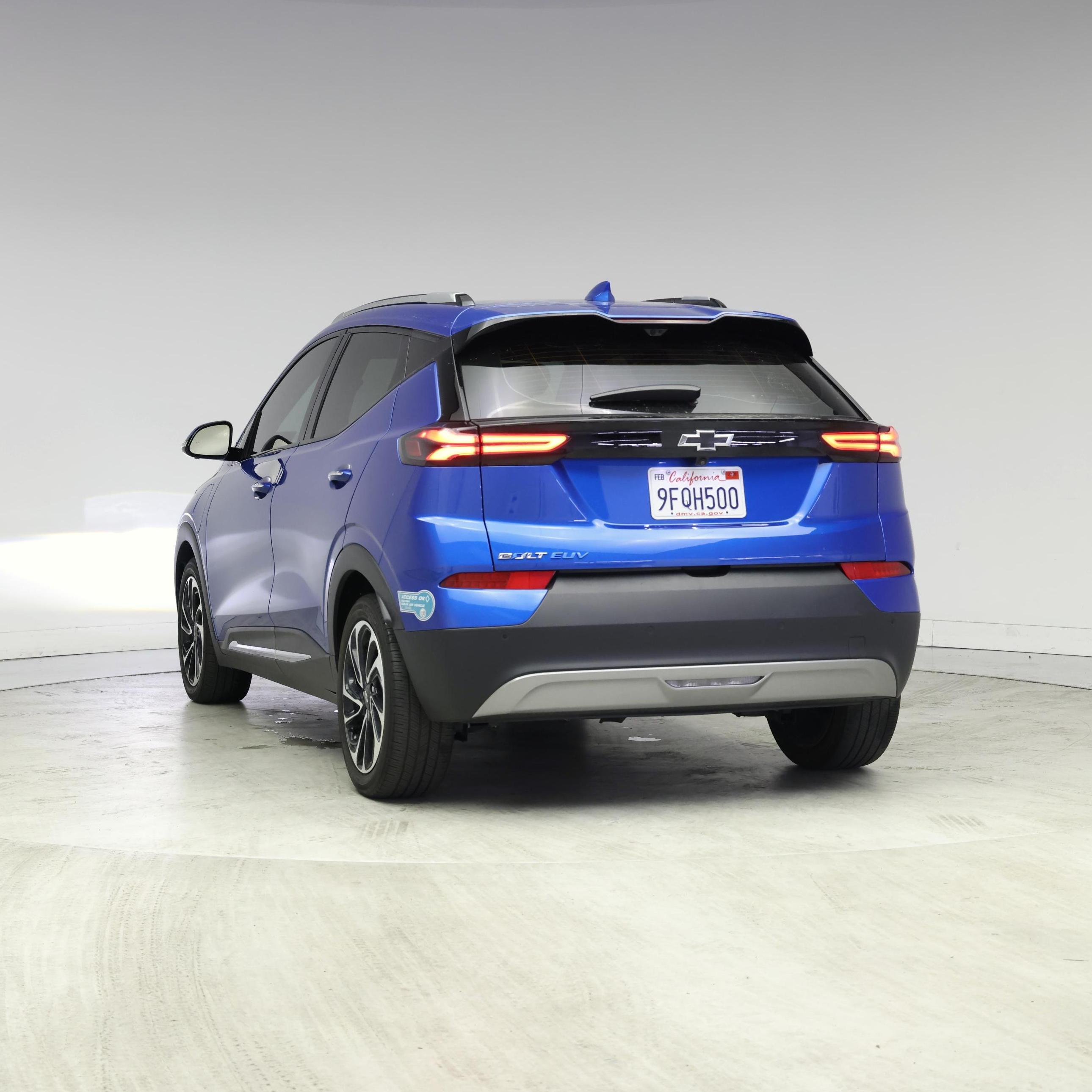 Thumbnail: 2023 Chevrolet Bolt EUV - 2