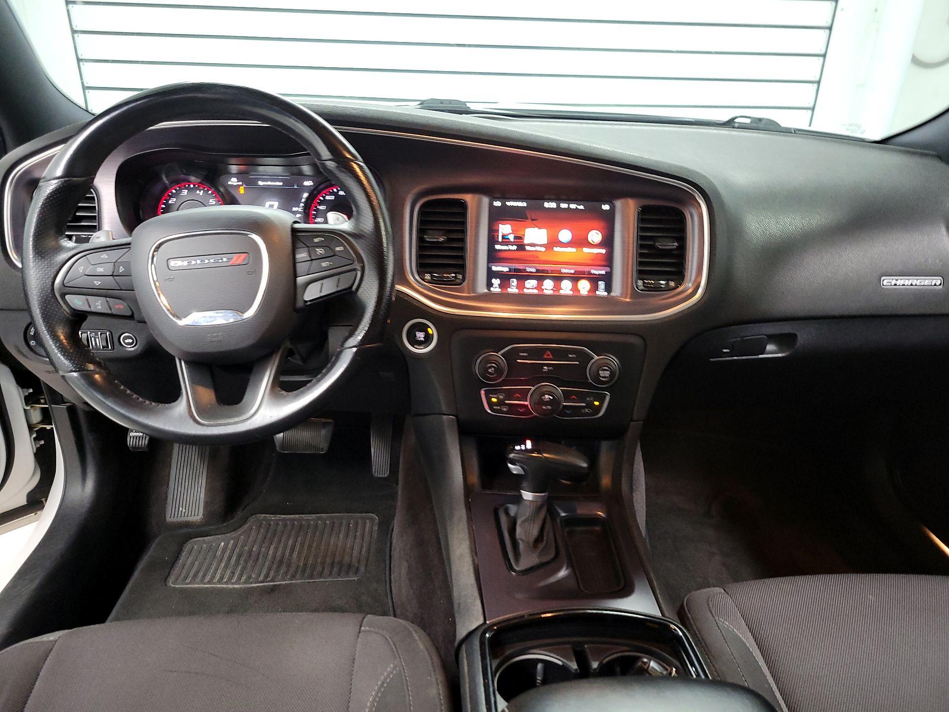 Thumbnail: 2016 Dodge Charger - 9
