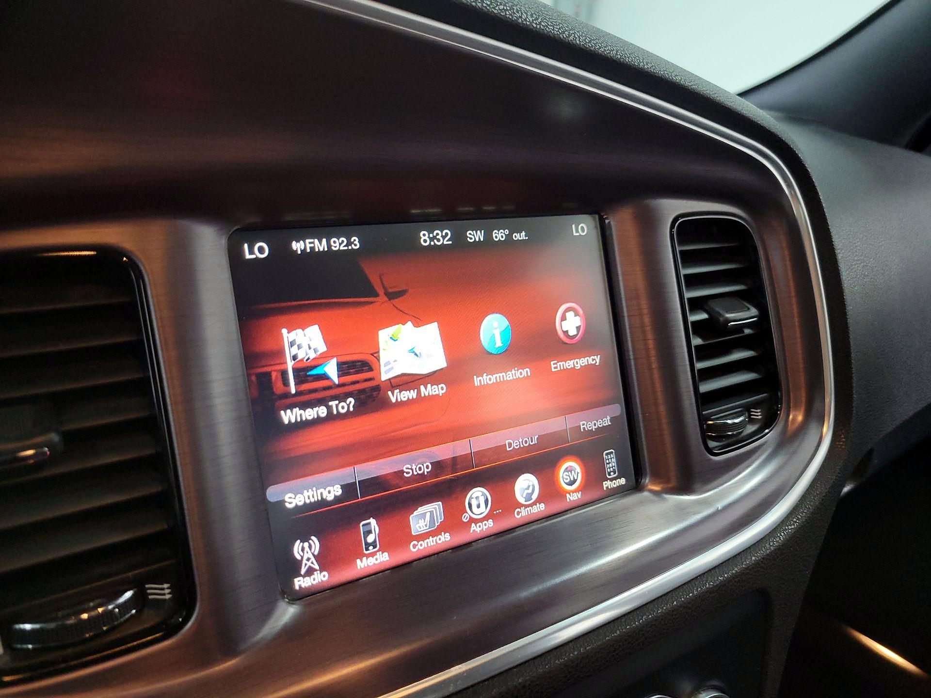 Thumbnail: 2016 Dodge Charger - 14