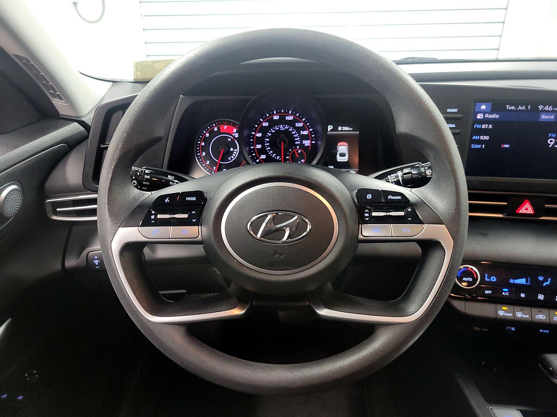 Thumbnail: 2023 Hyundai Elantra - 10