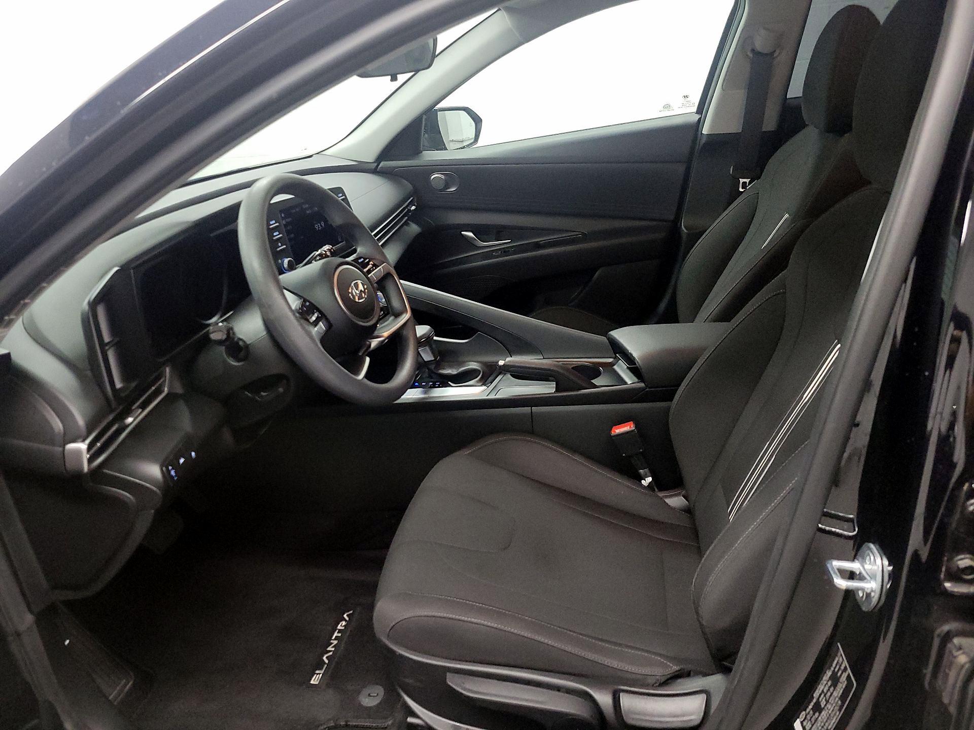 Thumbnail: 2023 Hyundai Elantra - 11