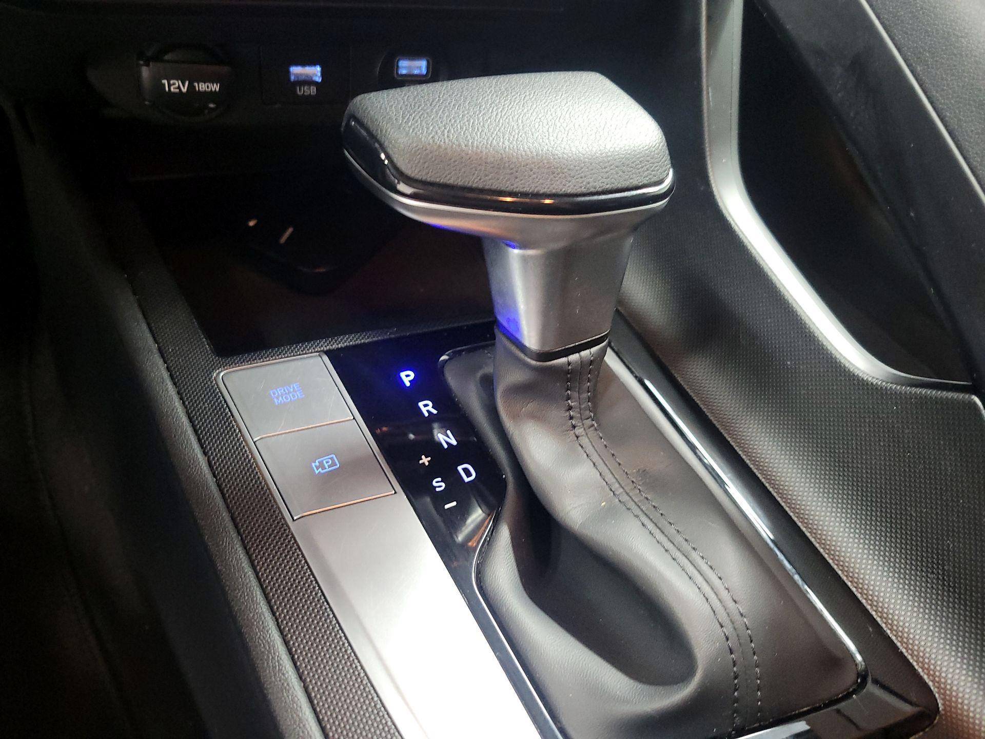 Thumbnail: 2023 Hyundai Elantra - 16