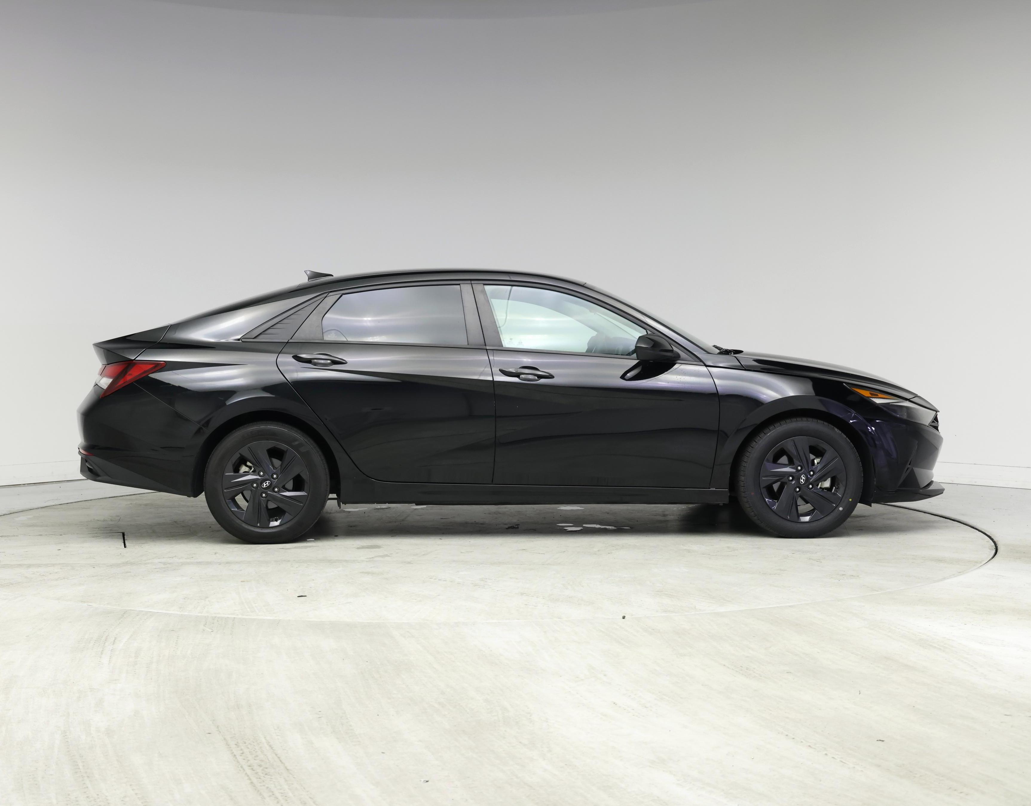 Thumbnail: 2023 Hyundai Elantra - 7