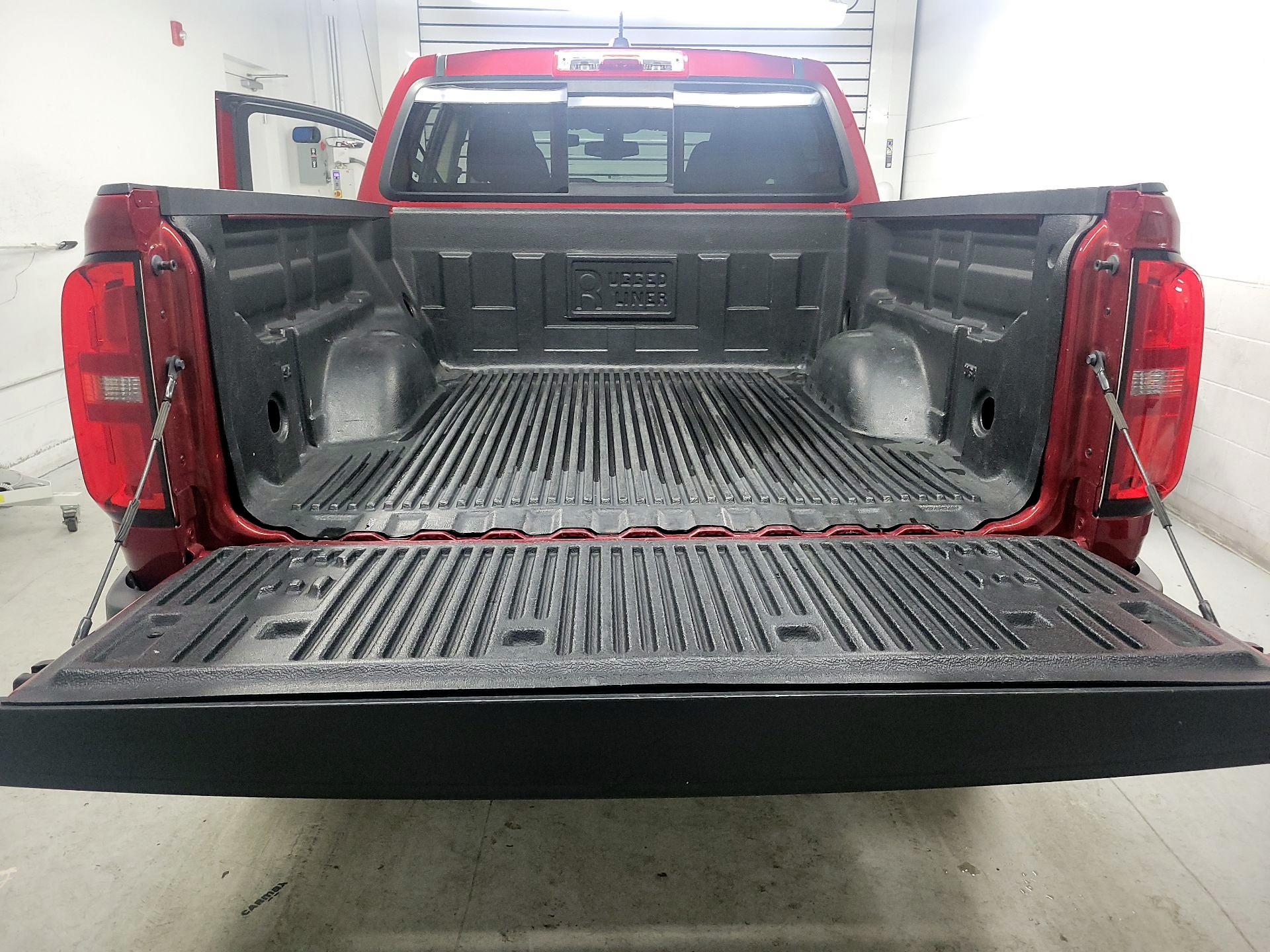 Thumbnail: 2021 Chevrolet Colorado - 20