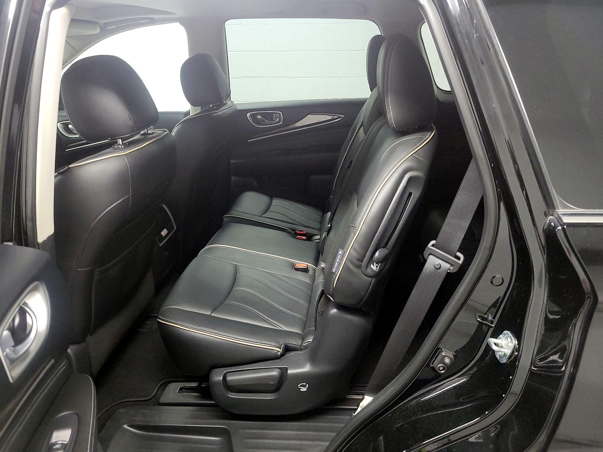 Thumbnail: 2019 INFINITI QX60 - 17