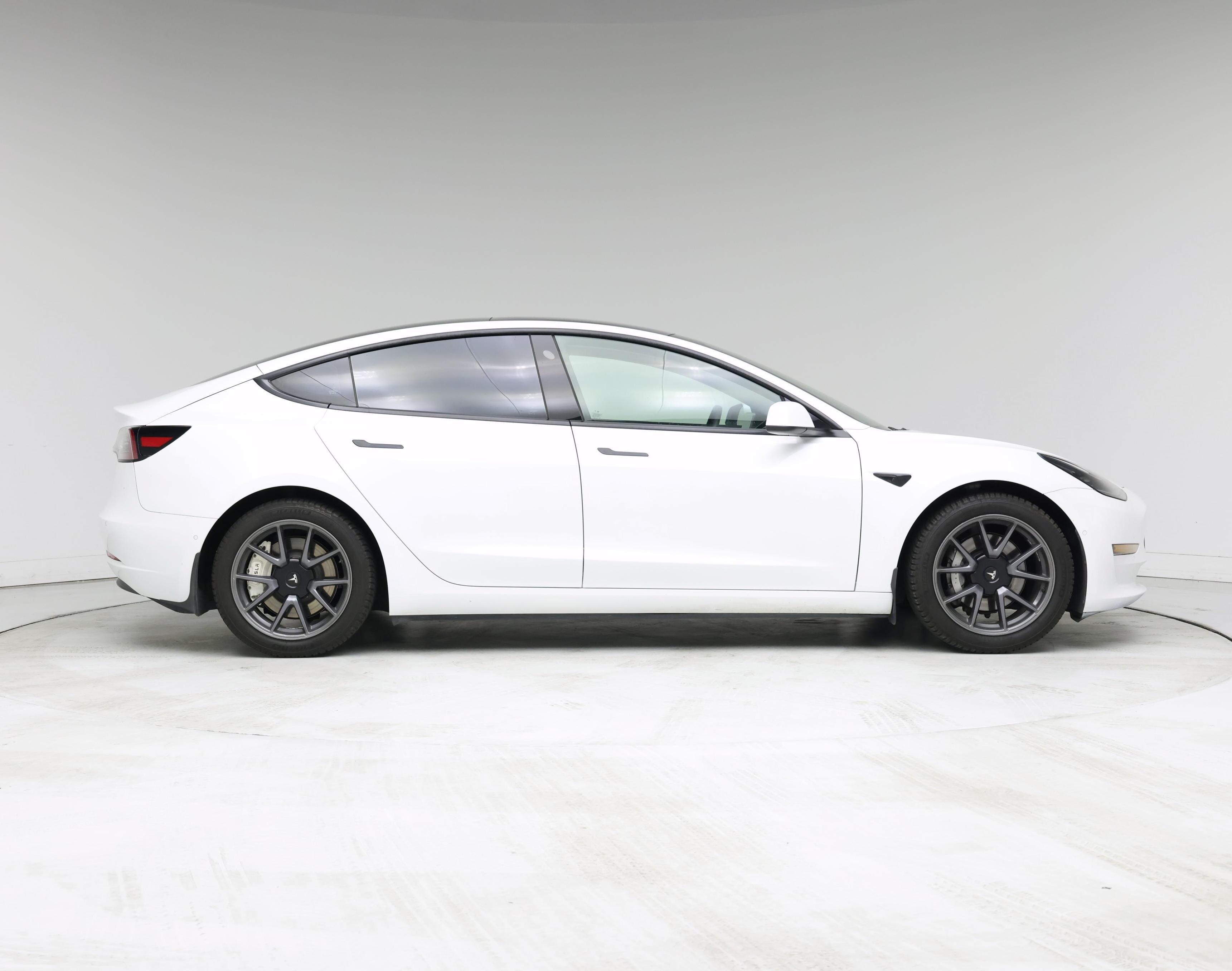 Thumbnail: 2021 Tesla Model 3 - 7