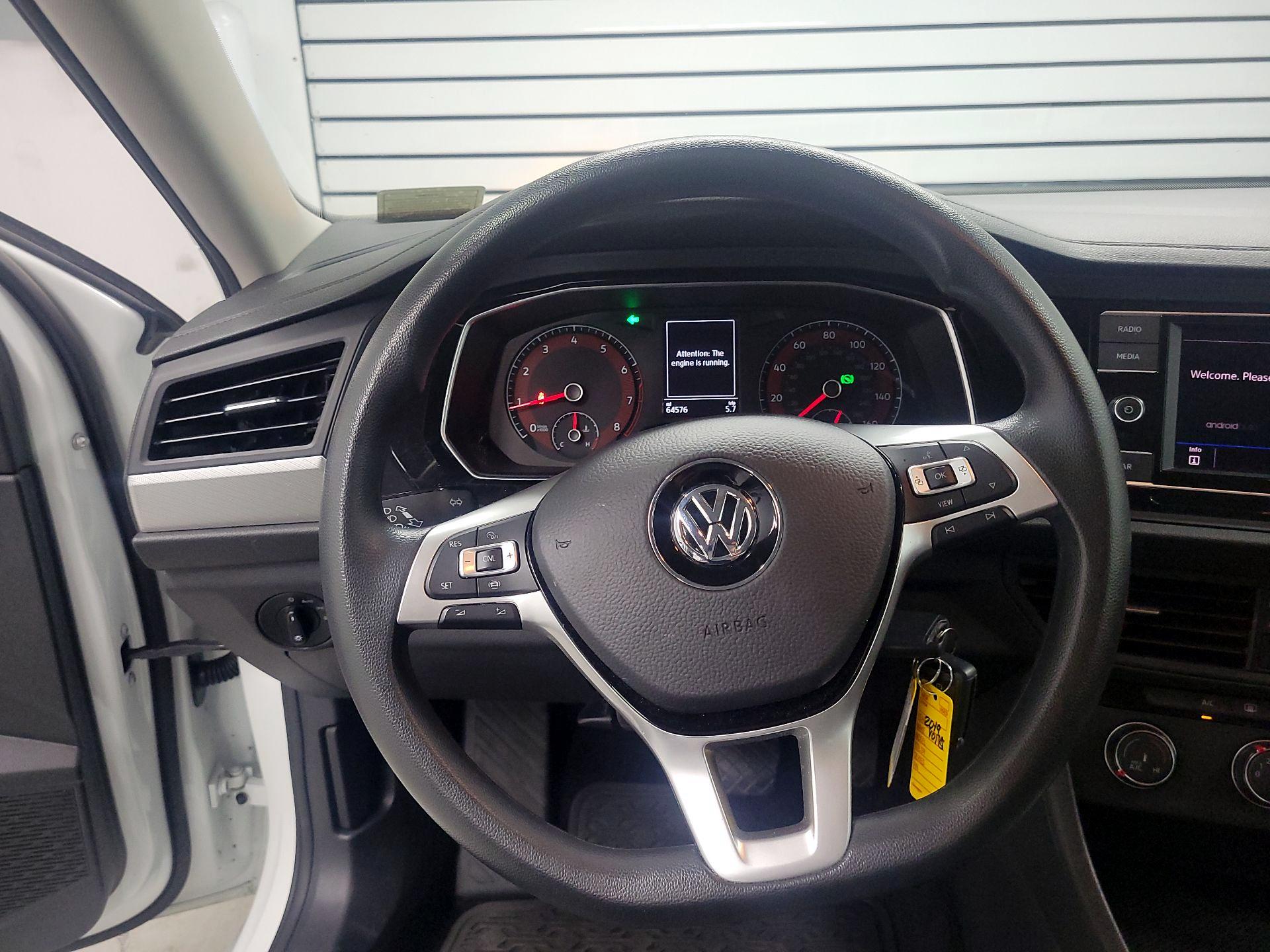 Thumbnail: 2019 Volkswagen Jetta - 10