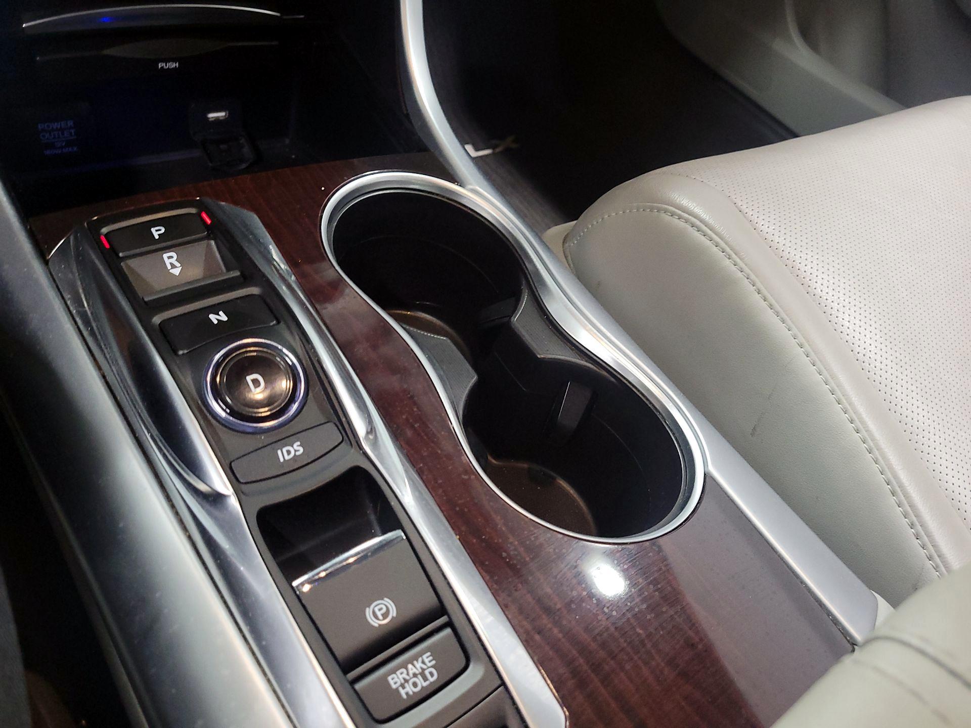 Thumbnail: 2015 Acura TLX - 16