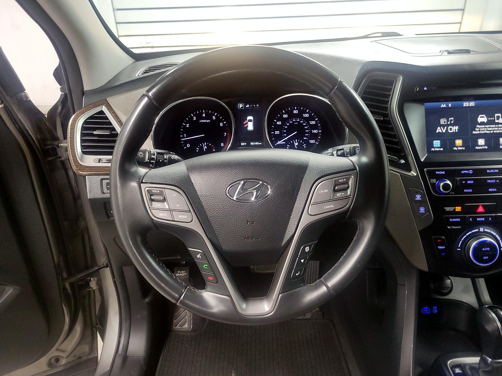Thumbnail: 2017 Hyundai Santa Fe - 10