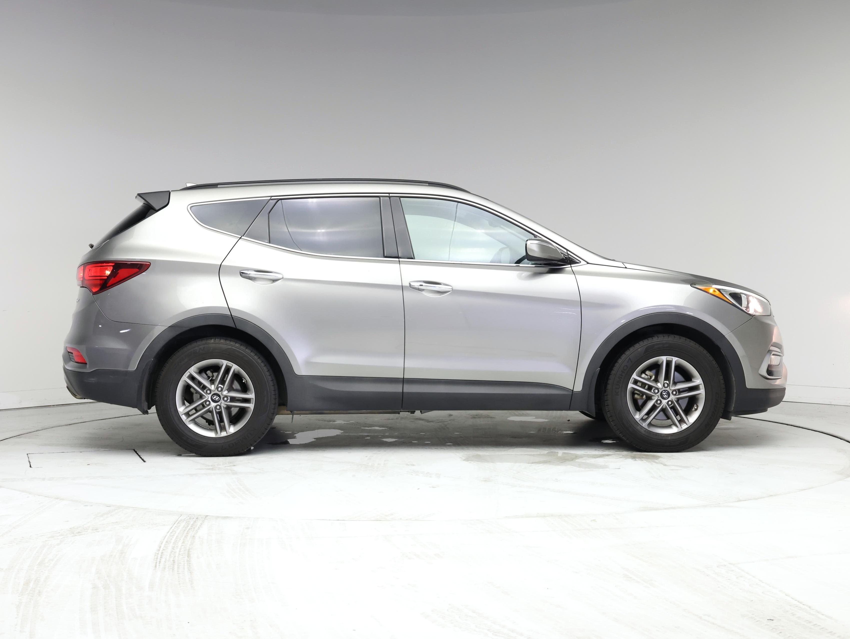 Thumbnail: 2017 Hyundai Santa Fe - 7
