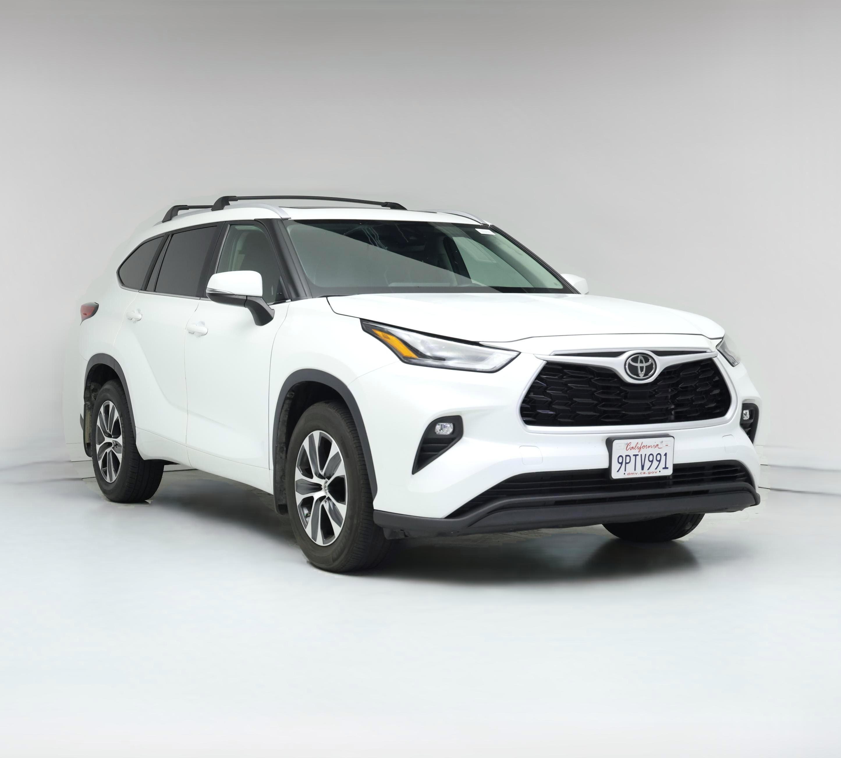 Thumbnail: 2023 Toyota Highlander - 1