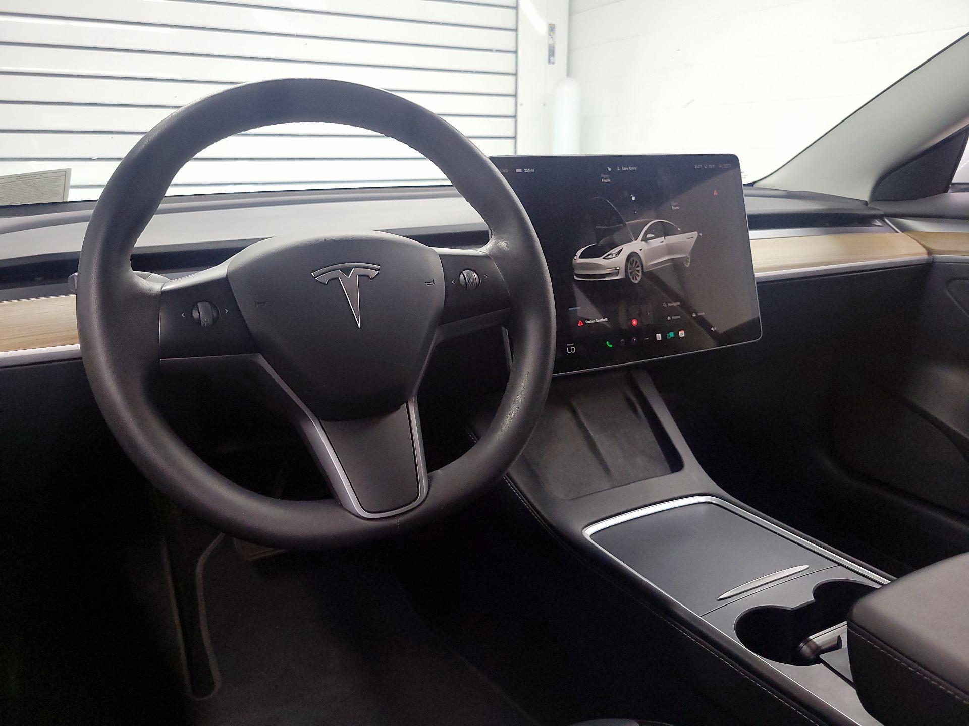 Thumbnail: 2022 Tesla Model 3 - 9