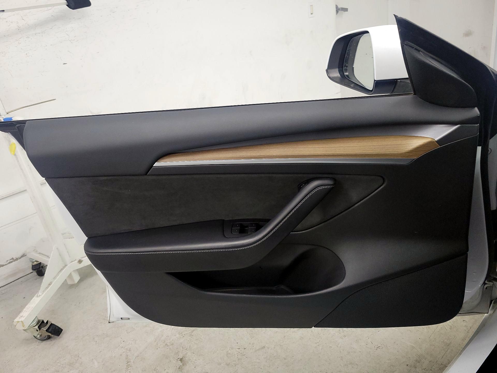 Thumbnail: 2022 Tesla Model 3 - 12