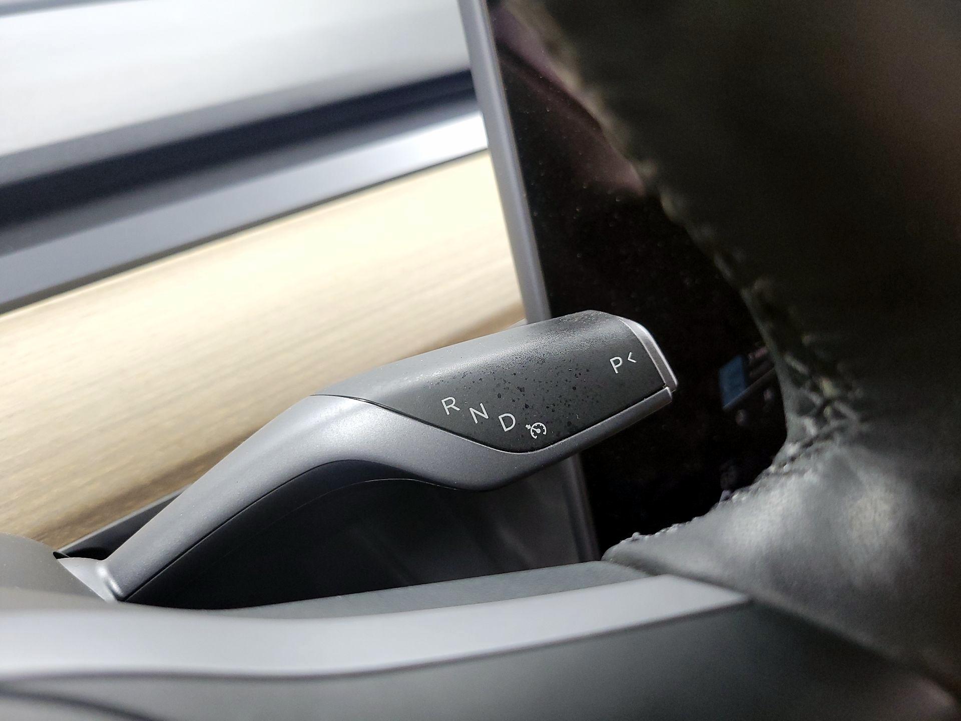 Thumbnail: 2022 Tesla Model 3 - 16