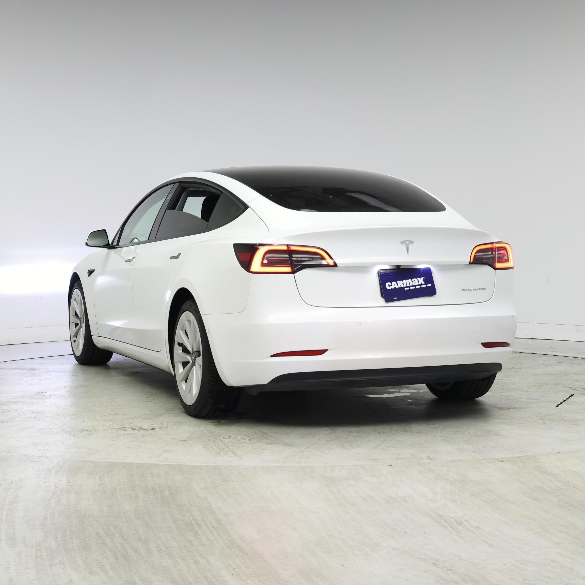 Thumbnail: 2022 Tesla Model 3 - 2