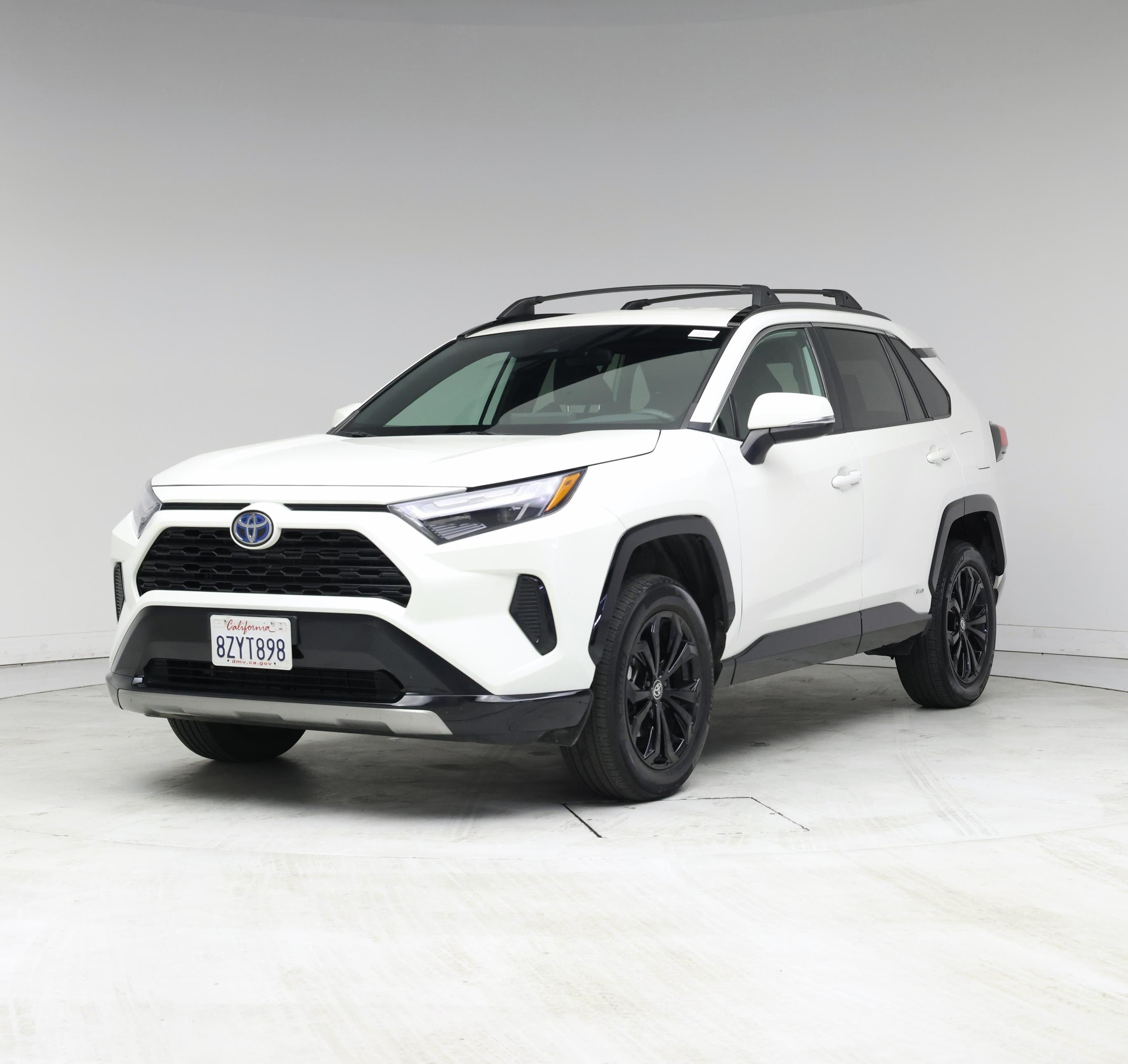 Thumbnail: 2022 Toyota RAV4 - 4