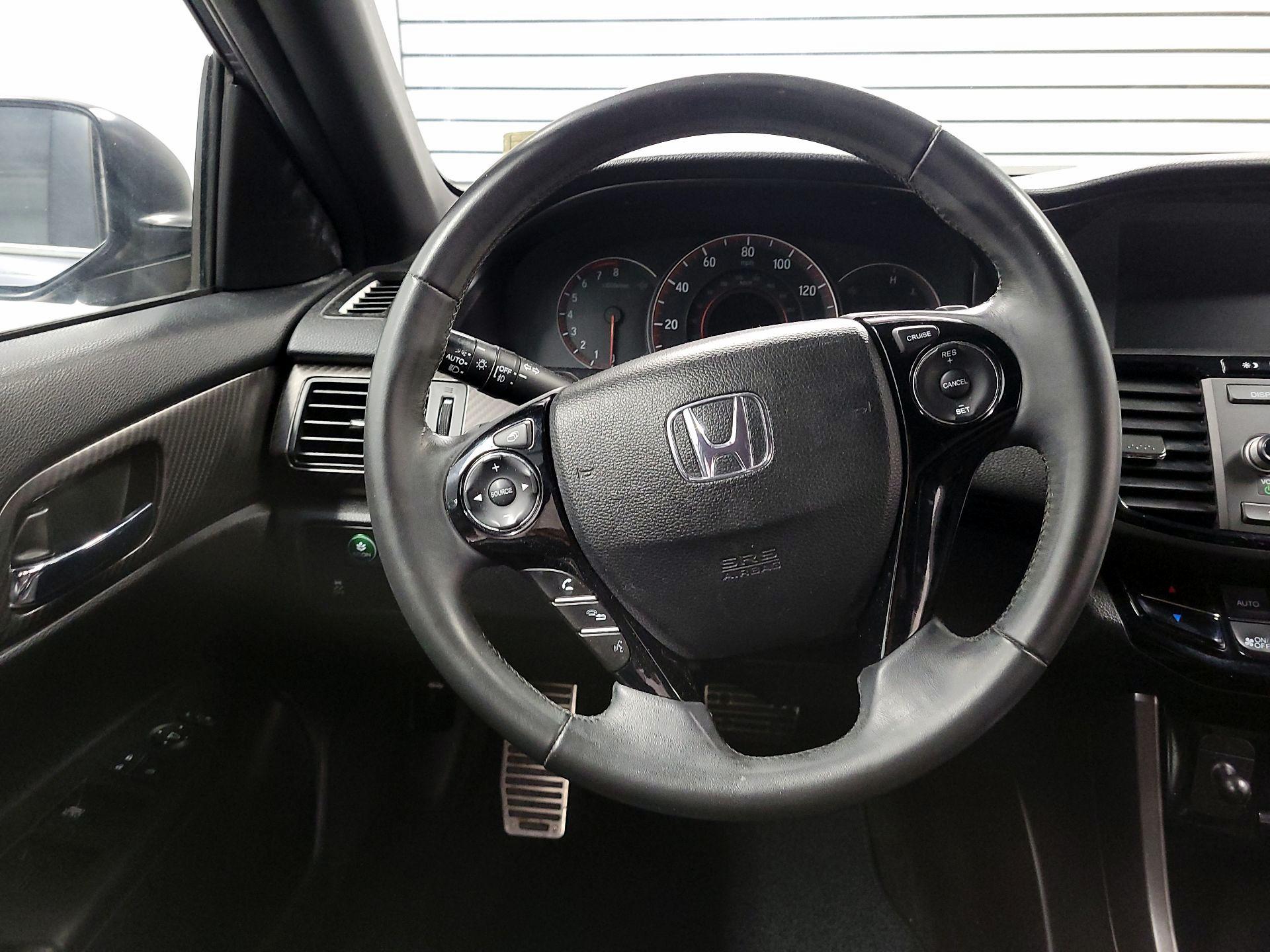 Thumbnail: 2016 Honda Accord - 10