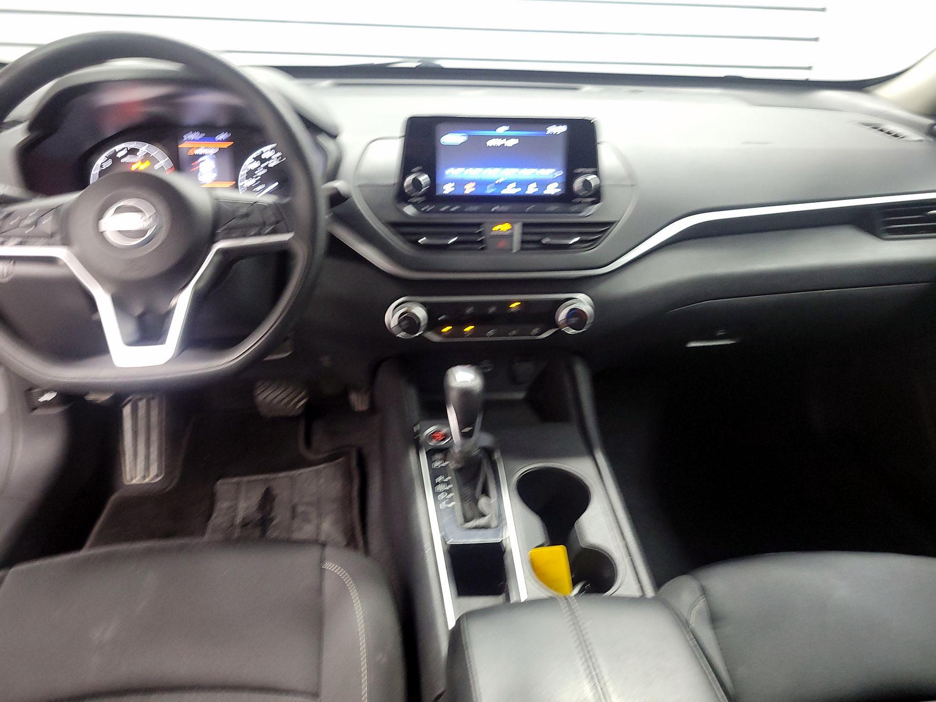 Thumbnail: 2021 Nissan Altima - 9
