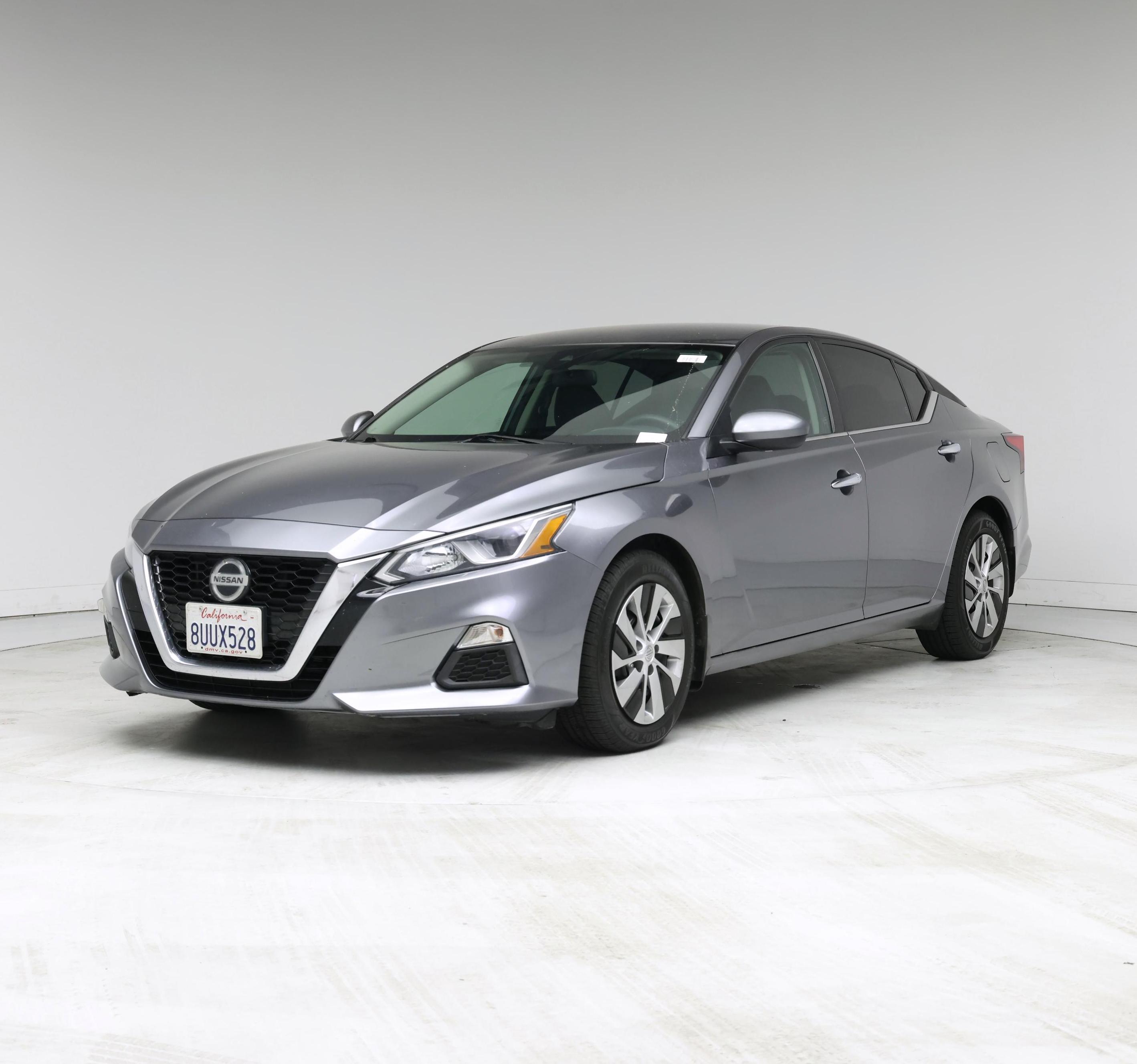 Thumbnail: 2021 Nissan Altima - 4