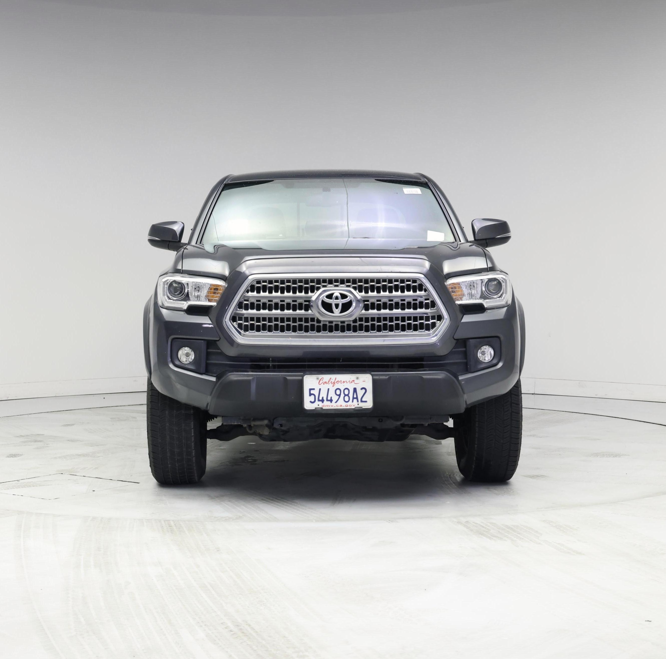Thumbnail: 2017 Toyota Tacoma - 5