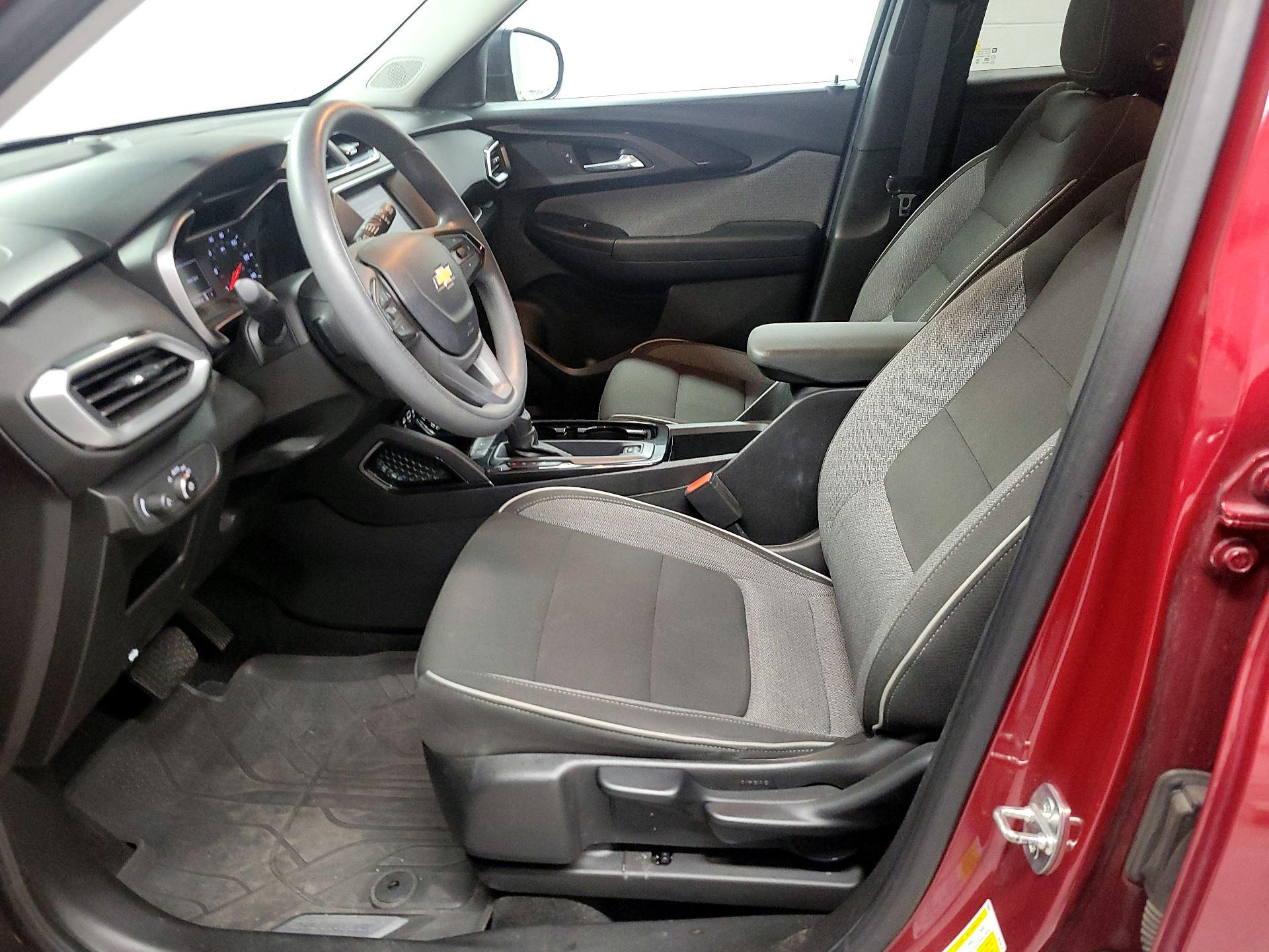 Thumbnail: 2021 Chevrolet TrailBlazer - 11