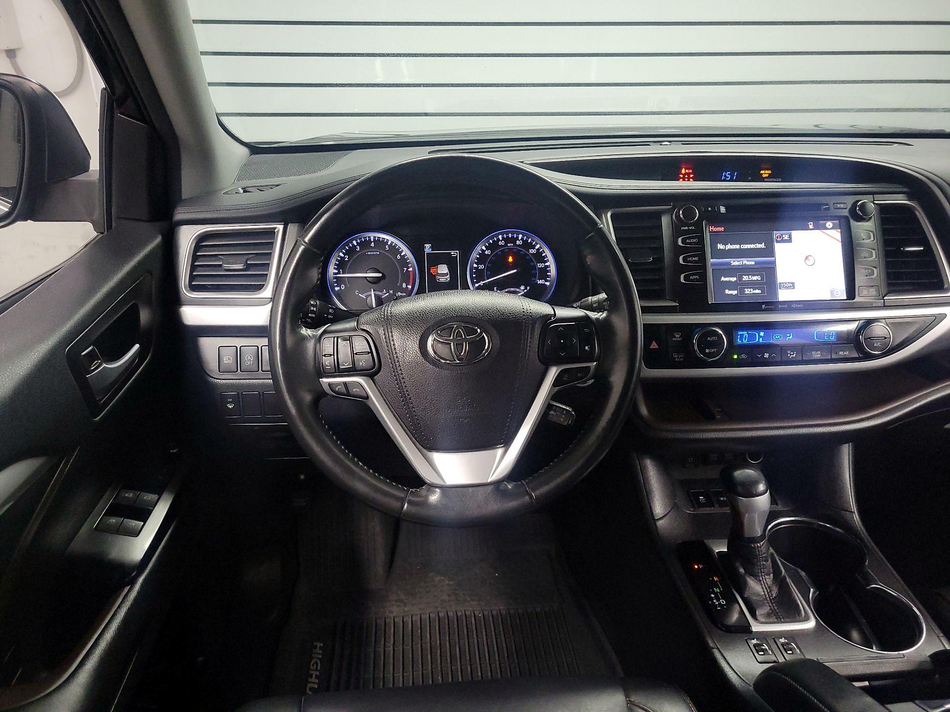 Thumbnail: 2018 Toyota Highlander - 10