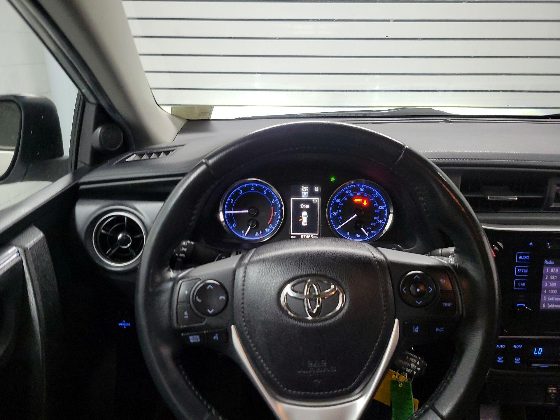 Thumbnail: 2019 Toyota Corolla - 10
