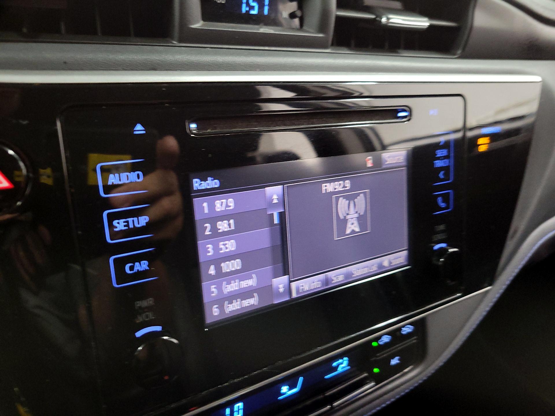 Thumbnail: 2019 Toyota Corolla - 15