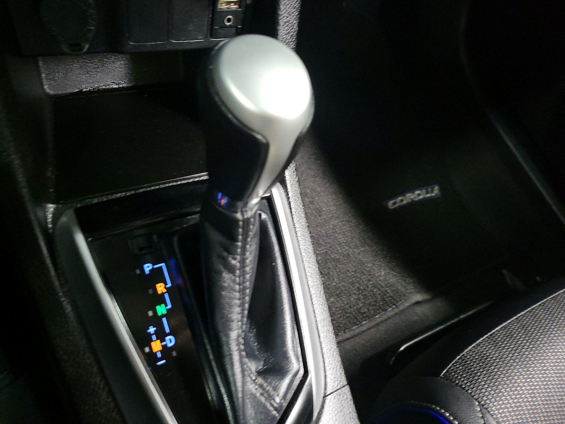 Thumbnail: 2019 Toyota Corolla - 17