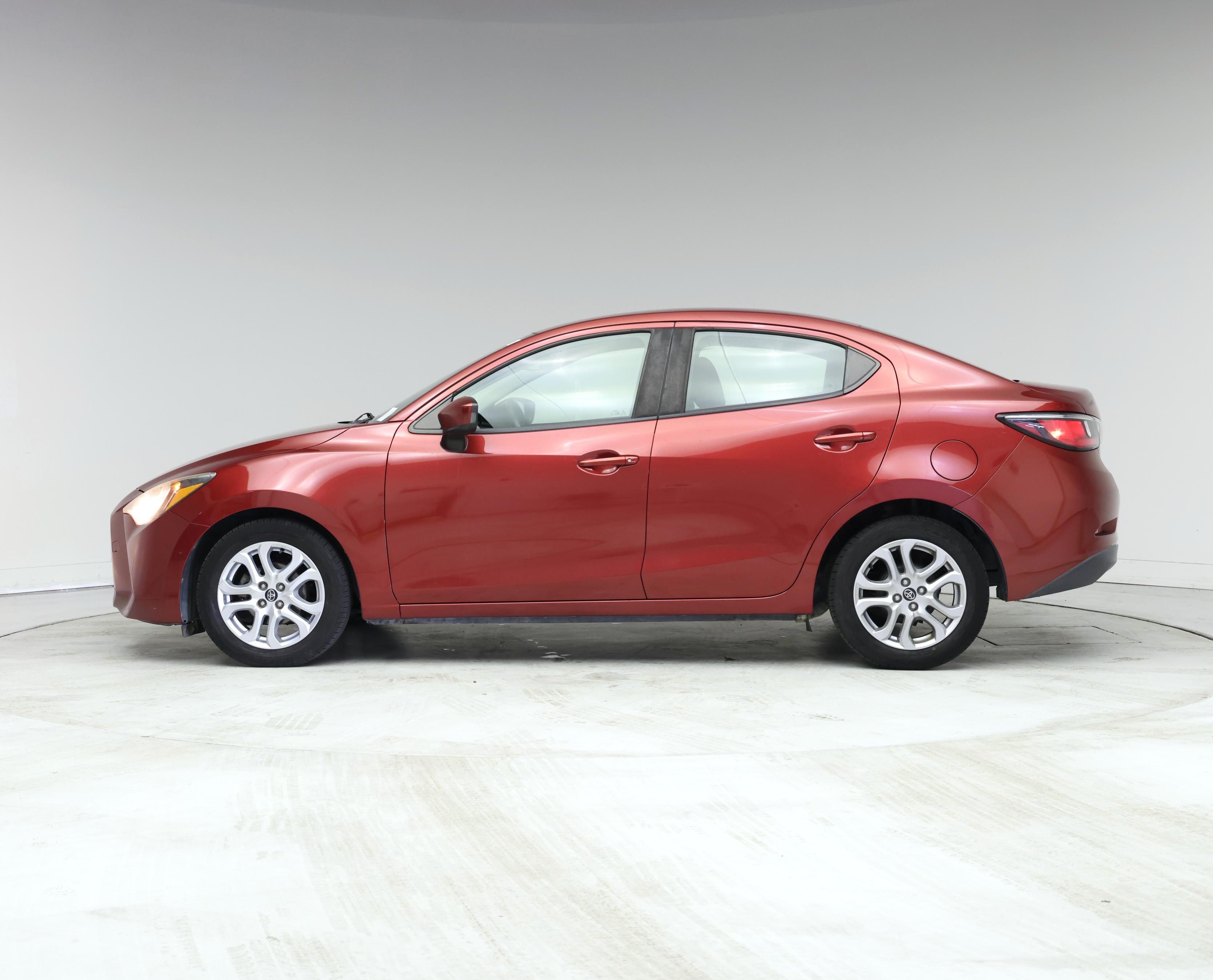 Thumbnail: 2018 Toyota Yaris iA - 3