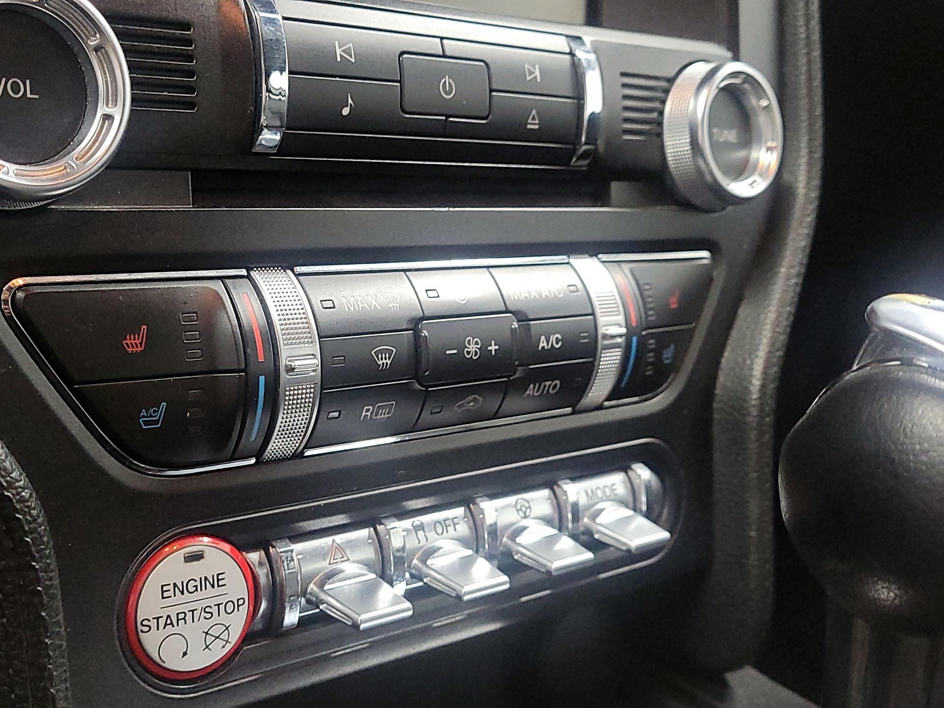 Thumbnail: 2015 Ford Mustang - 16