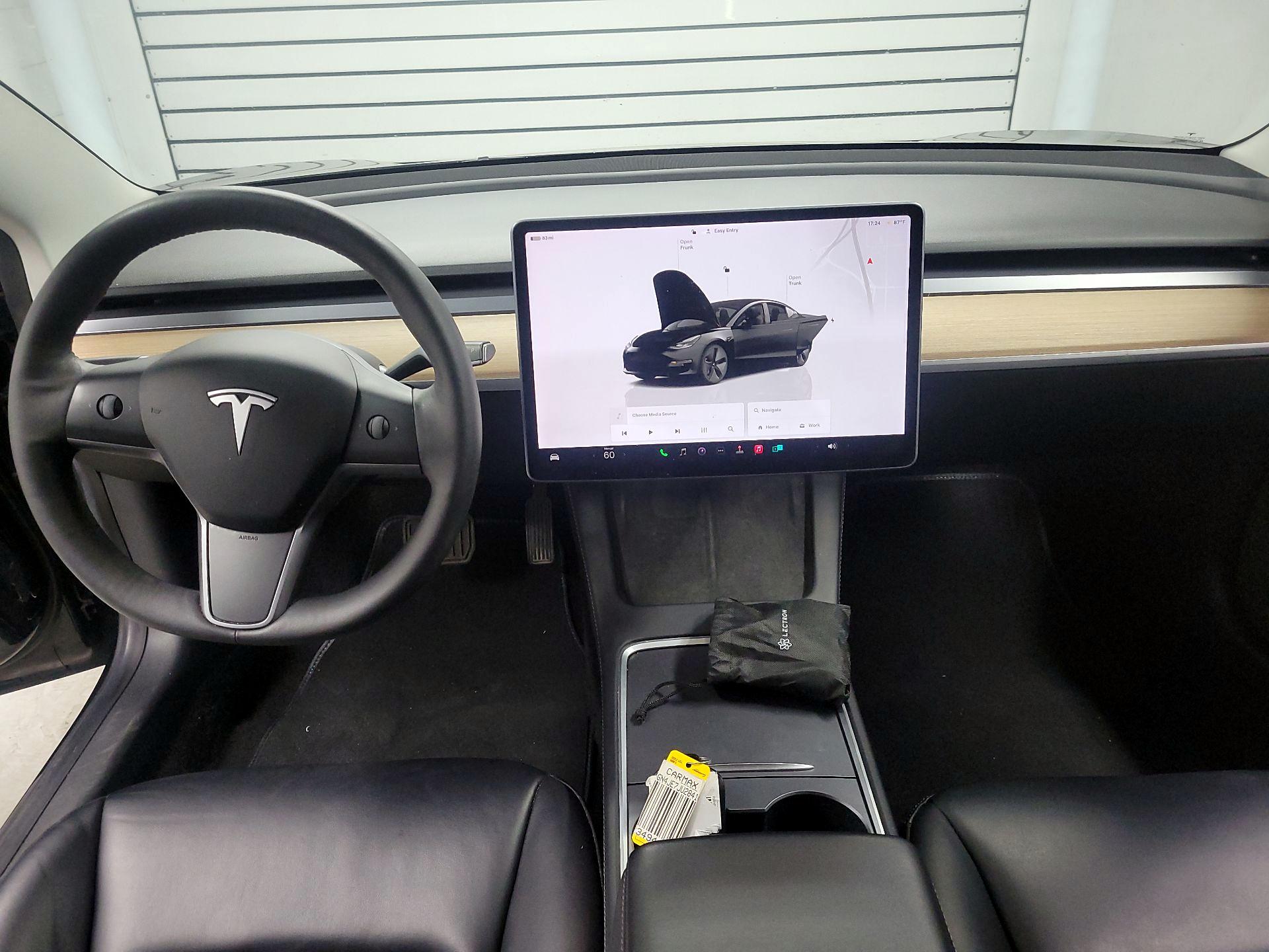 Thumbnail: 2022 Tesla Model 3 - 9